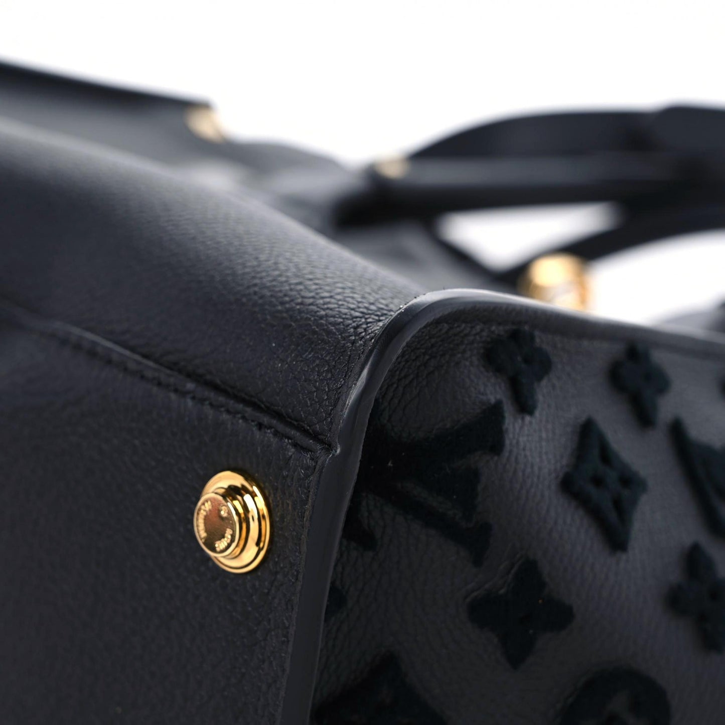 Calfskin Monogram Tufting On My Side Black