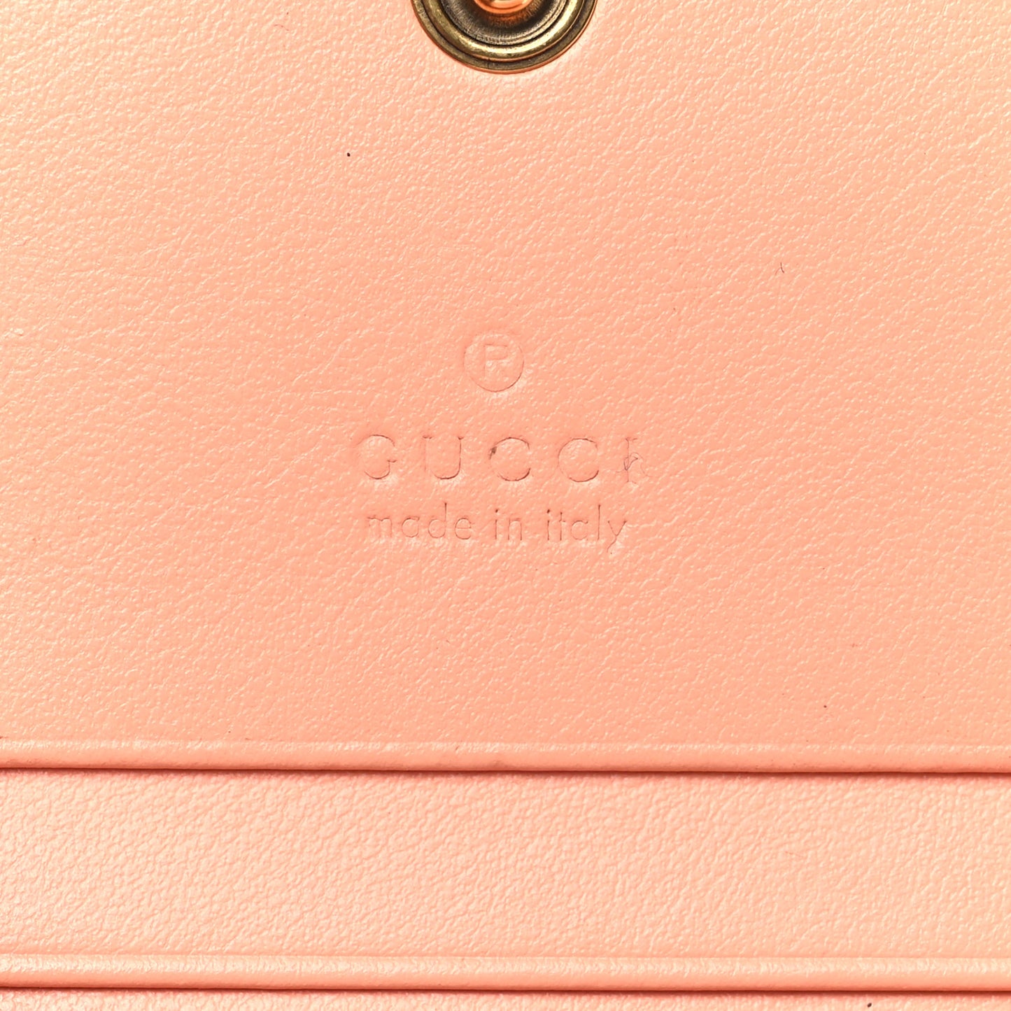 Calfskin Vertical Ring Matelasse GG Marmont Card Case Wallet Peachy Chic