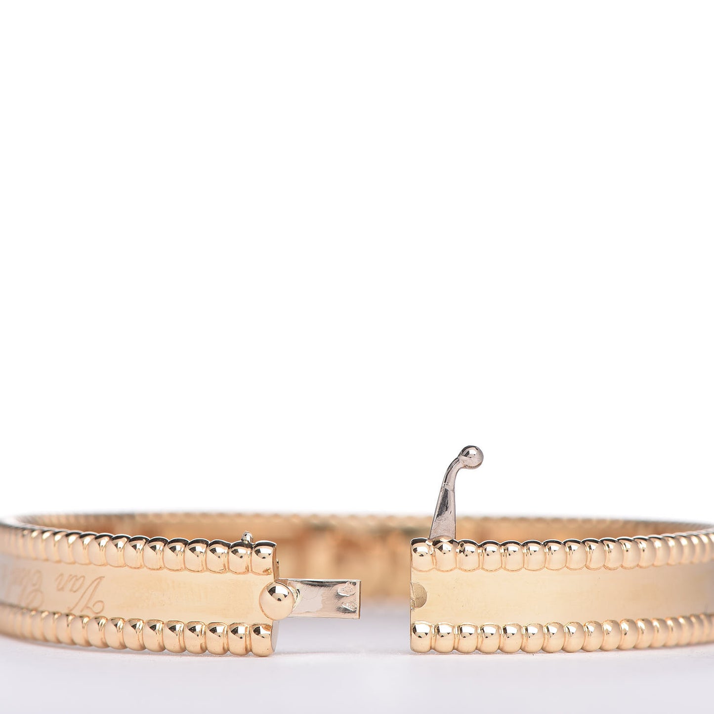 18K Yellow Gold Perlee Signature Bangle Bracelet M