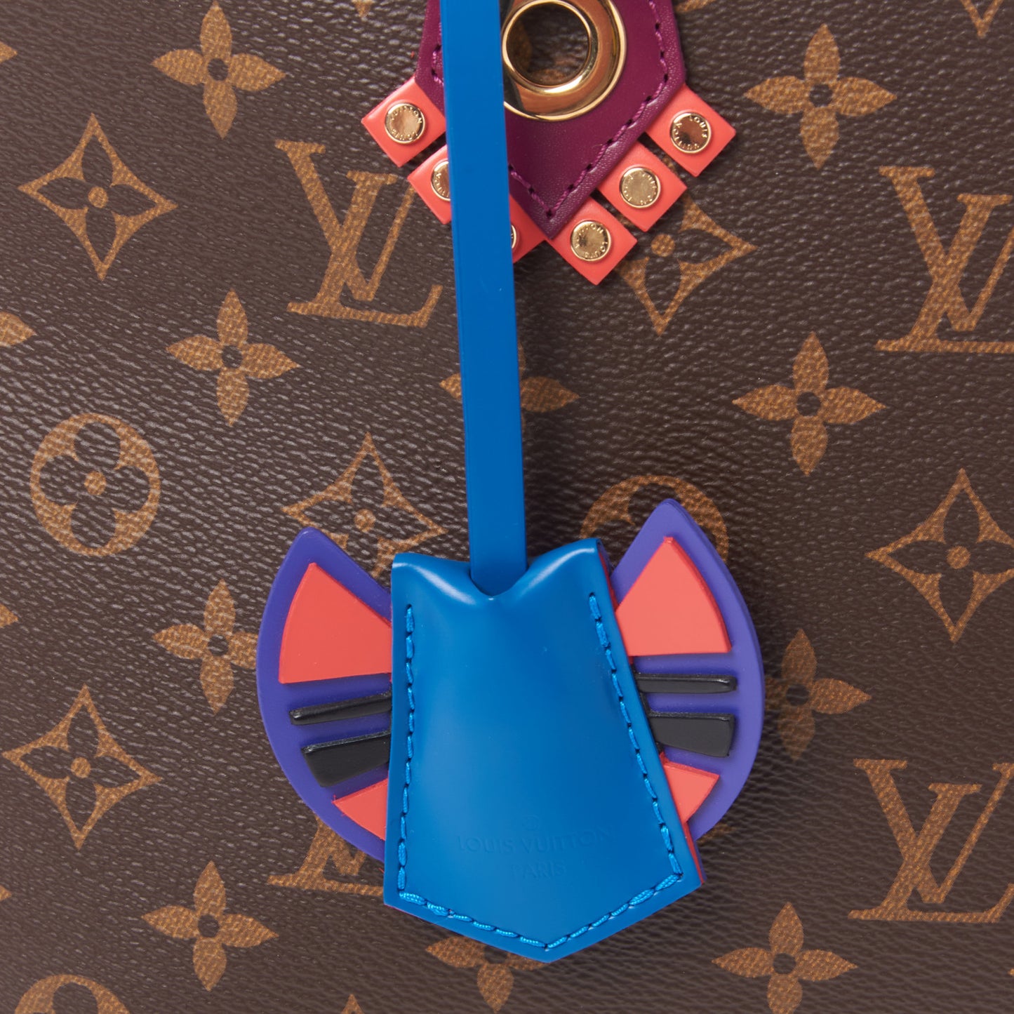 Monogram Totem Alma PM Magenta