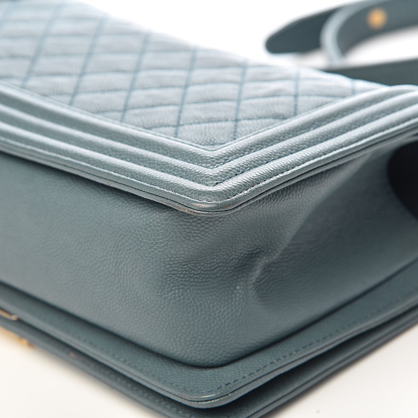 Caviar Quilted Medium Boy Flap Blue