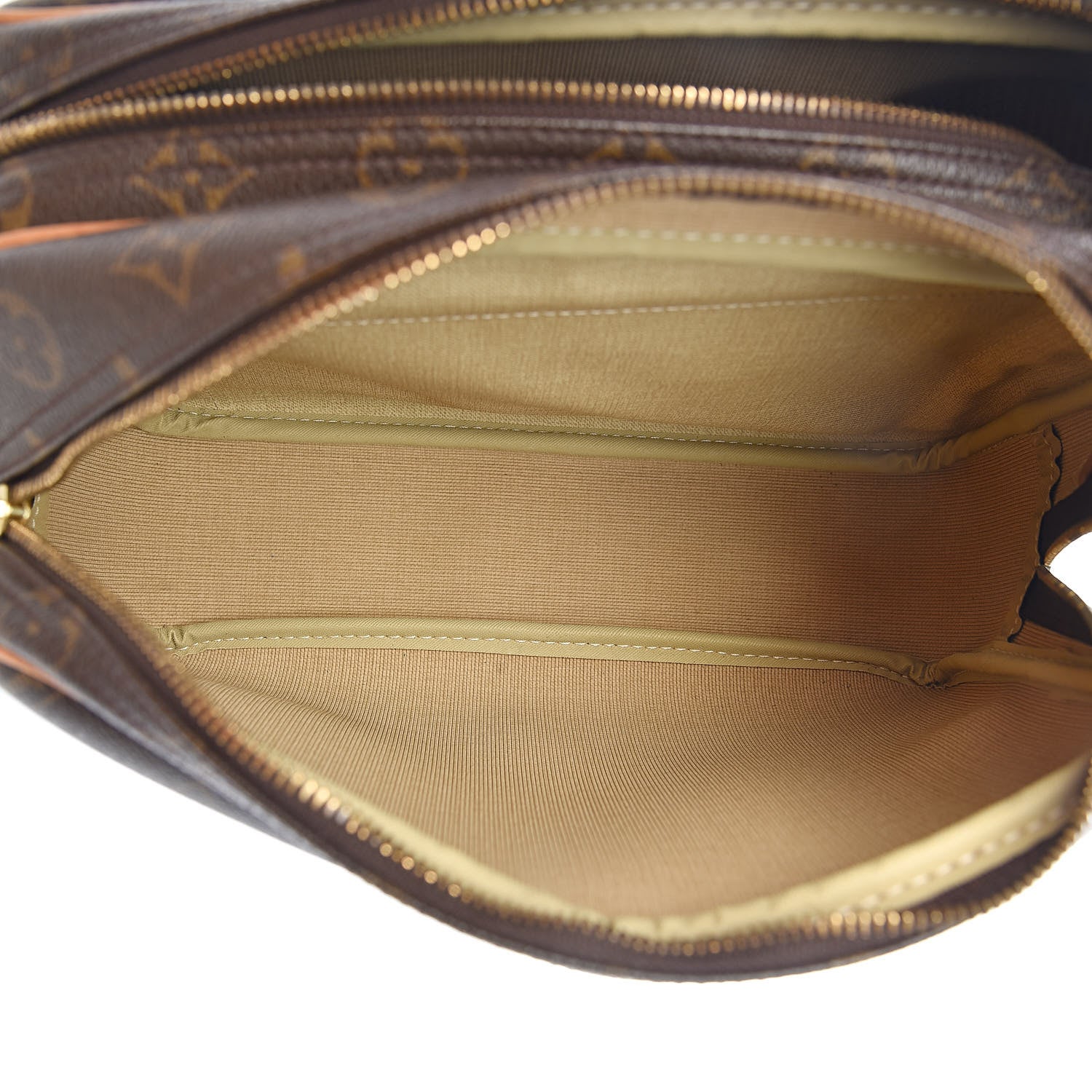 Louis Vuitton Monogram Reporter PM 6 of 11