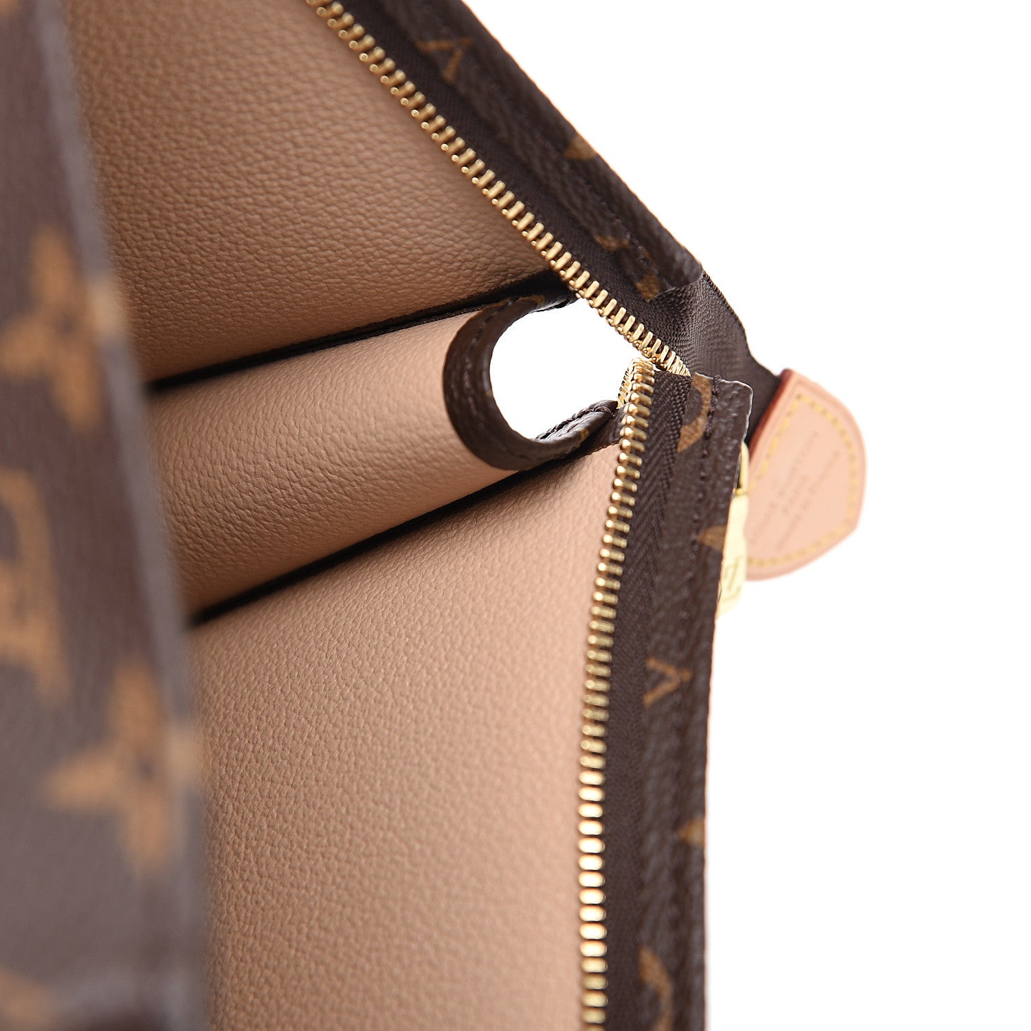 Louis Vuitton Monogram Toiletry Pouch 26 5 of 7