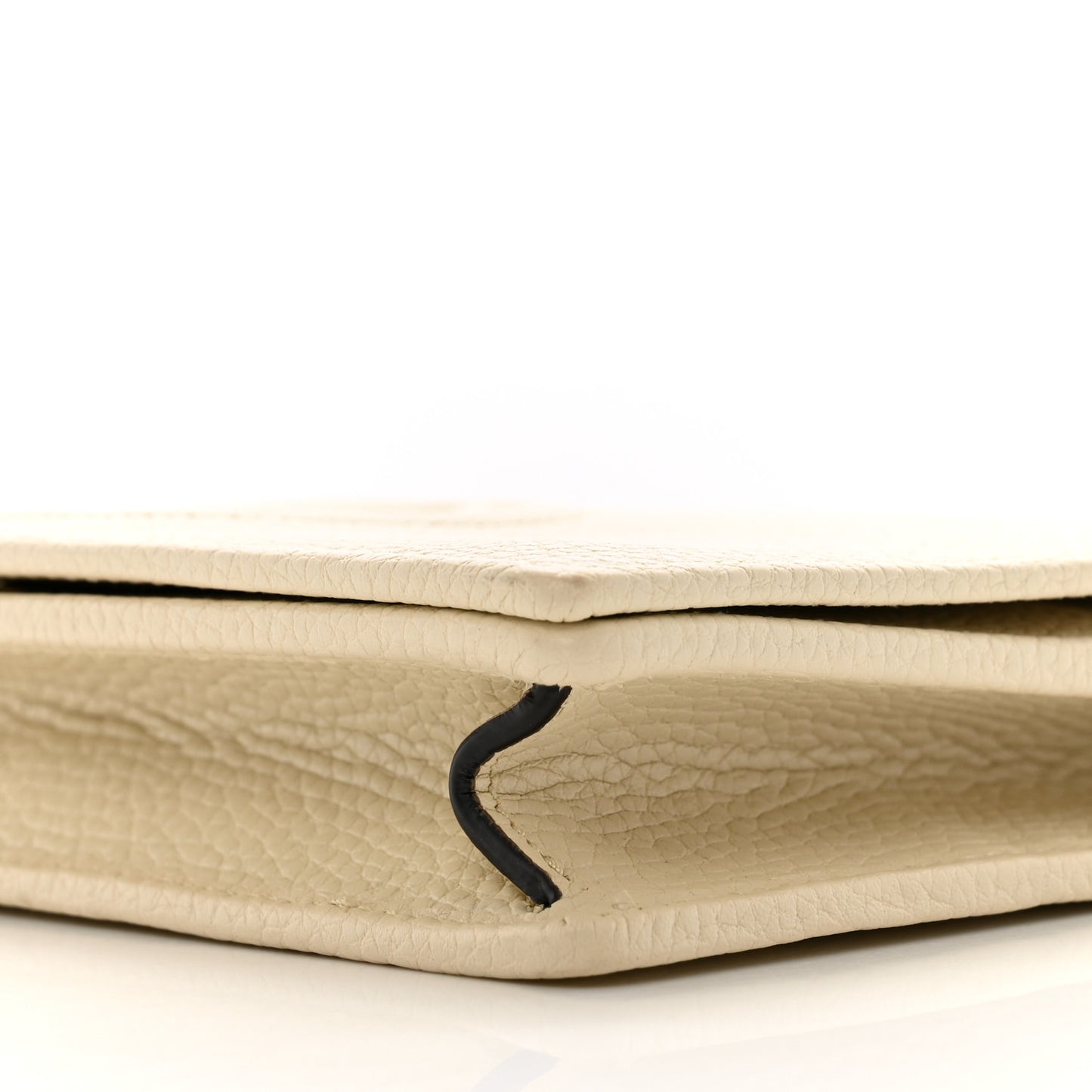 Pebbled Calfskin Soho Wallet on Chain Ivoire