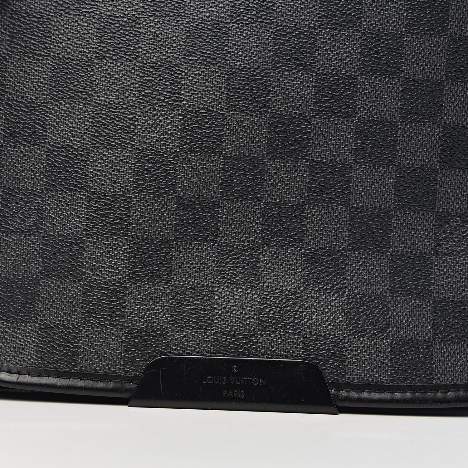 Louis Vuitton Damier Graphite District MM 14 of 14
