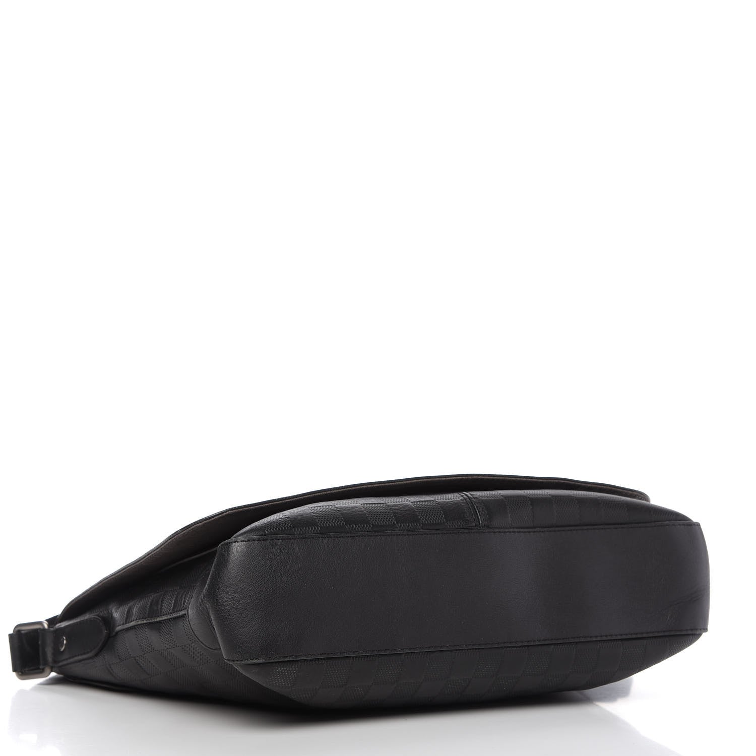 Louis Vuitton Damier Infini District MM Onyx 4 of 13