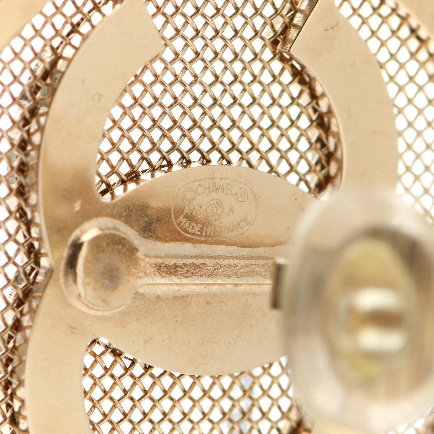 Chanel Metal Mesh Circle CC Clip On Earrings Gold 4 of 4