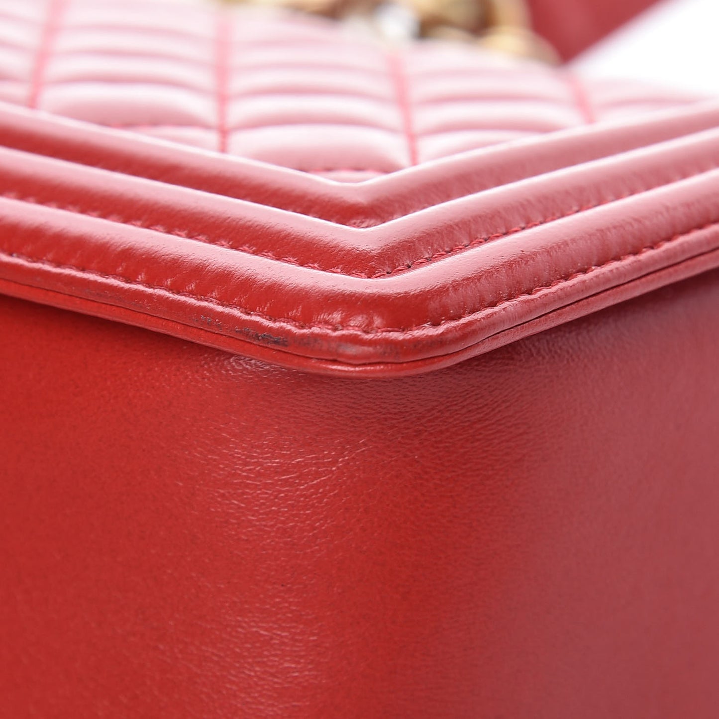 Lambskin Quilted Medium Boy Flap Red