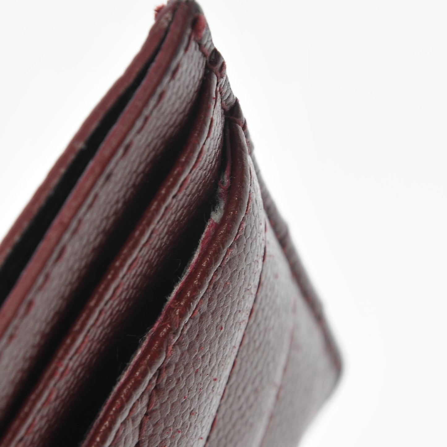 Grain De Poudre Matelasse Chevron Monogram Credit Card Case Palissandre