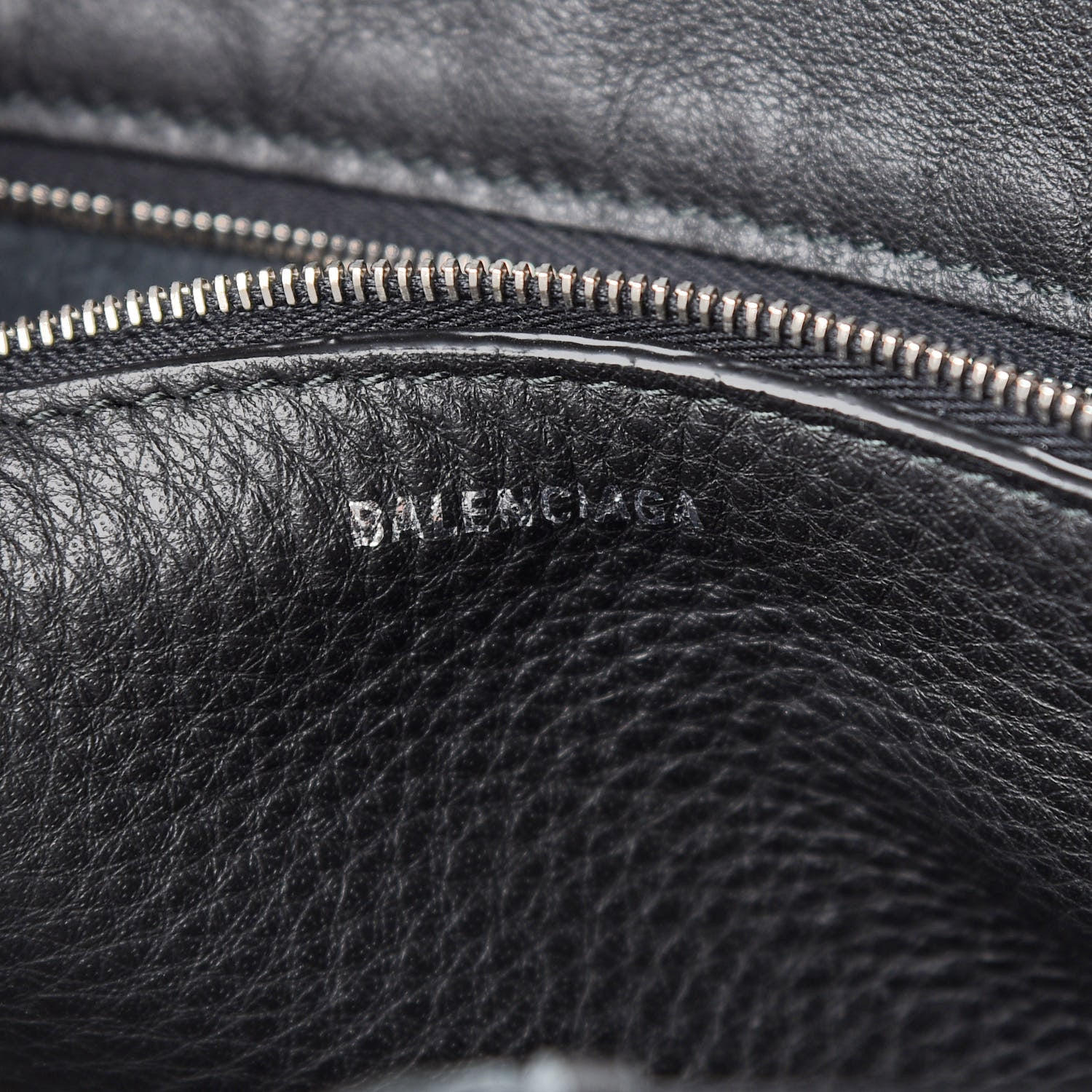 Balenciaga Supple Calfskin Papier A4 Zip Around Tote Black 8 of 8