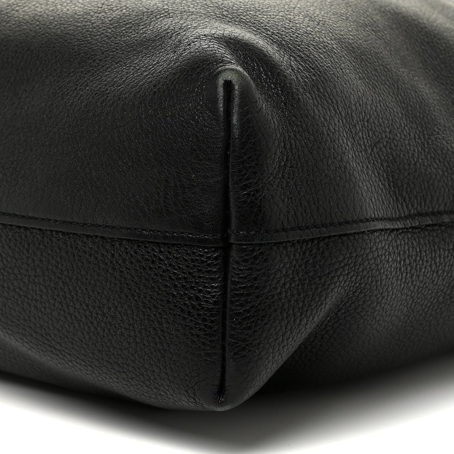 Vitello Daino Tote Black