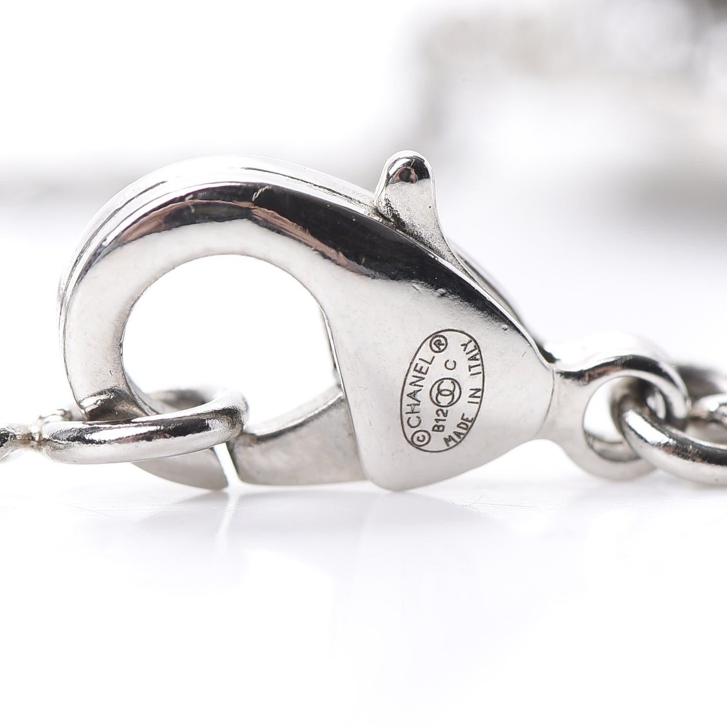 Strass CC Camellia Necklace Silver