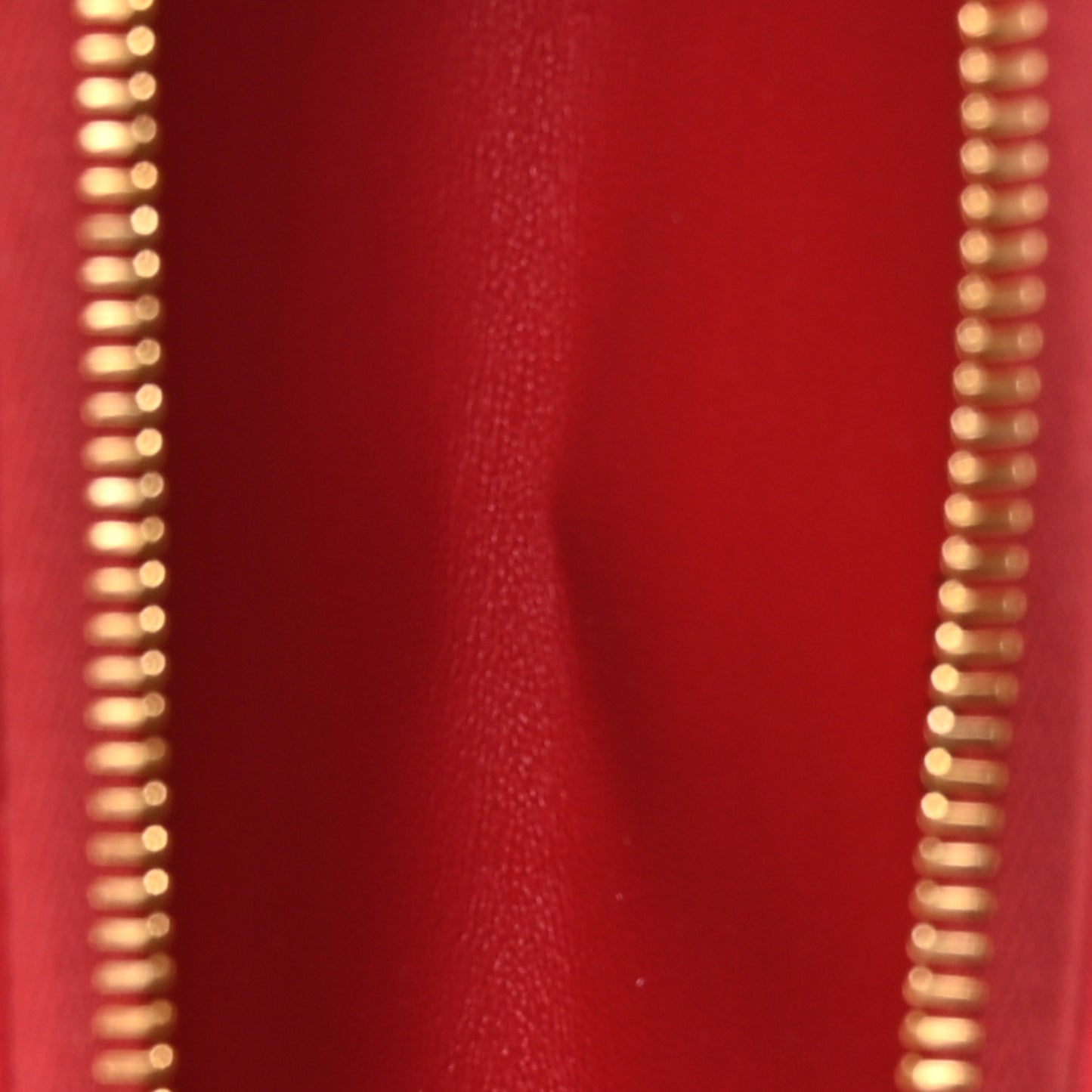 Nappa Matelasse Clutch With Strap Red