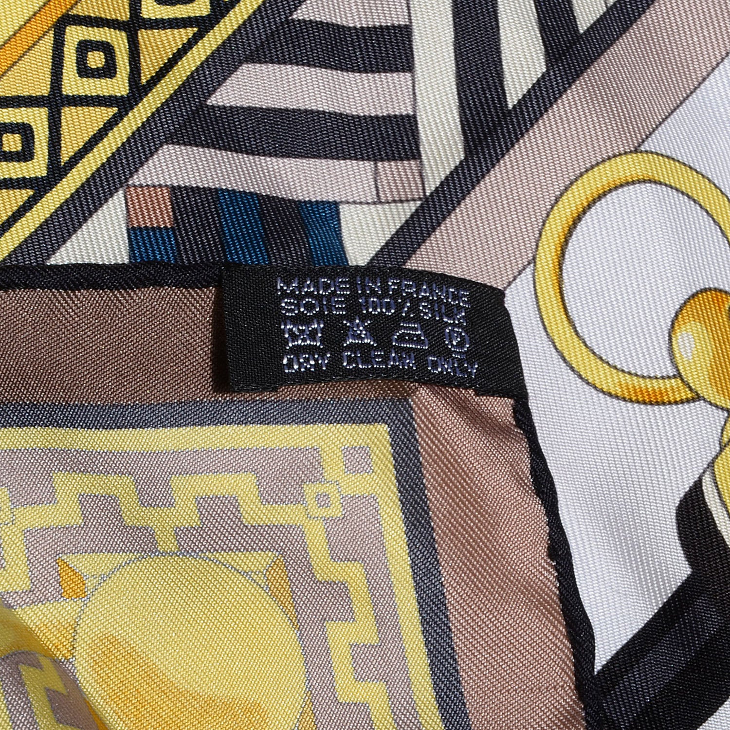 Hermes Silk Colliers de Chiens Scarf 90 Jaune 6 of 6