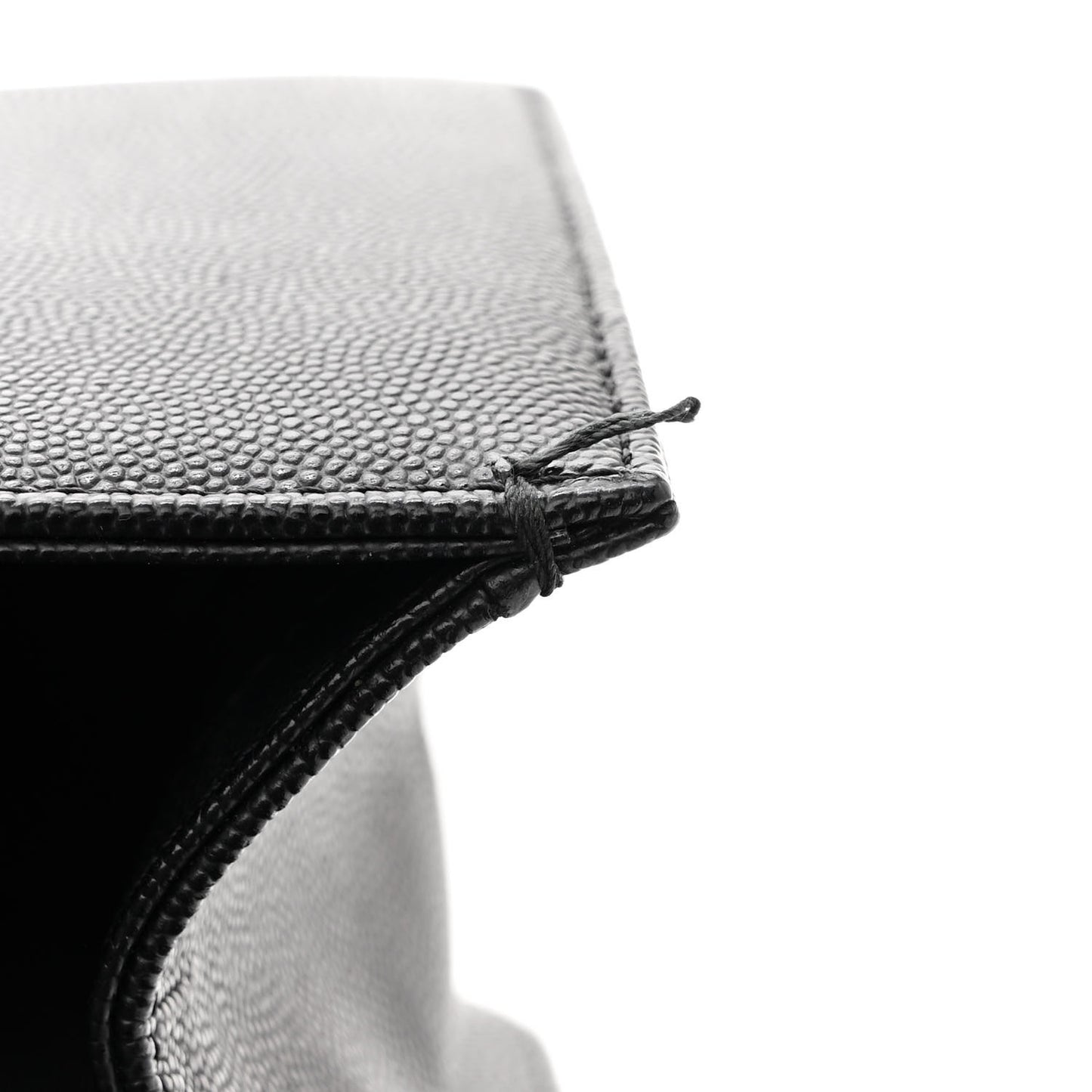 Caviar Quilted Medium Boy Flap Black