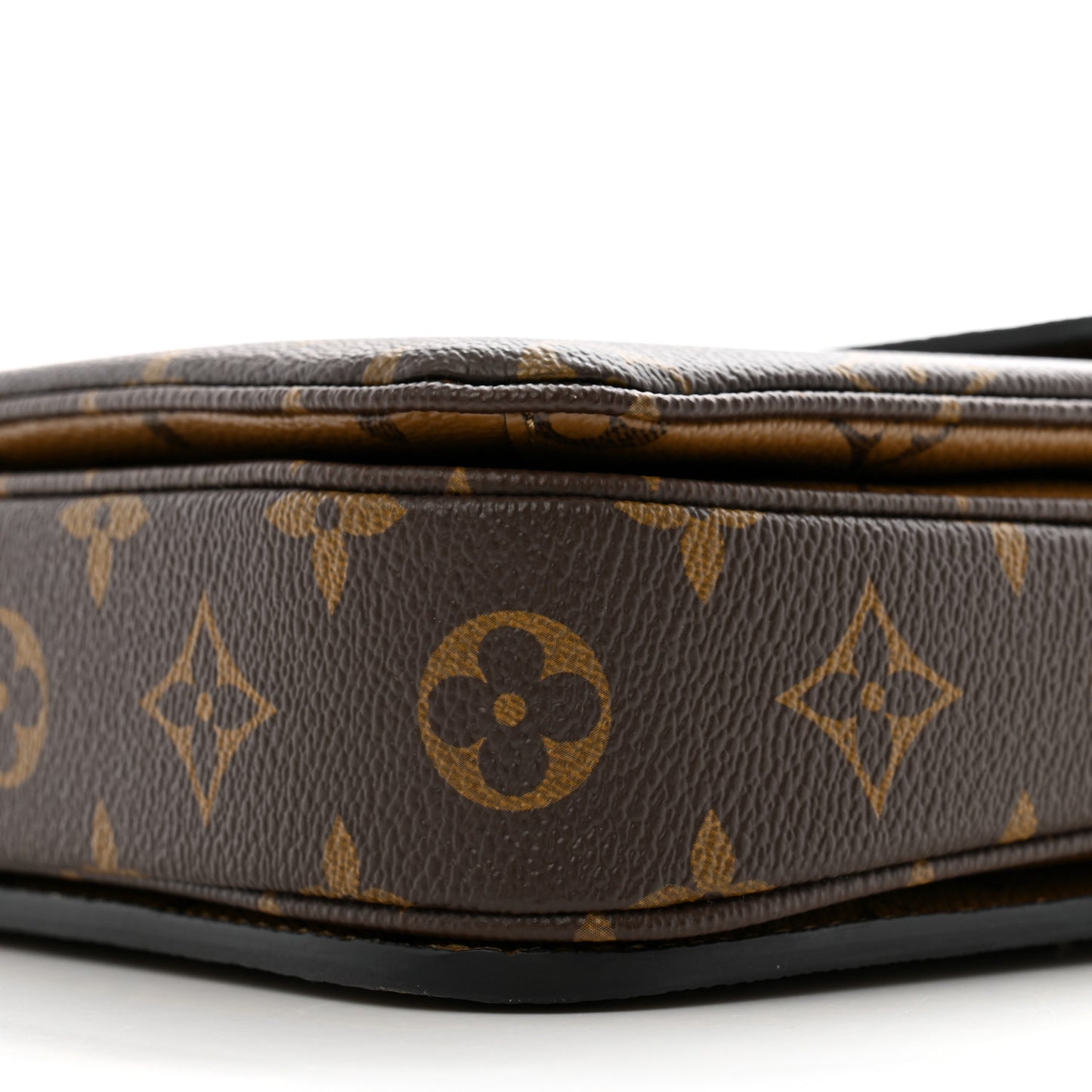 Reverse Monogram Pochette Metis