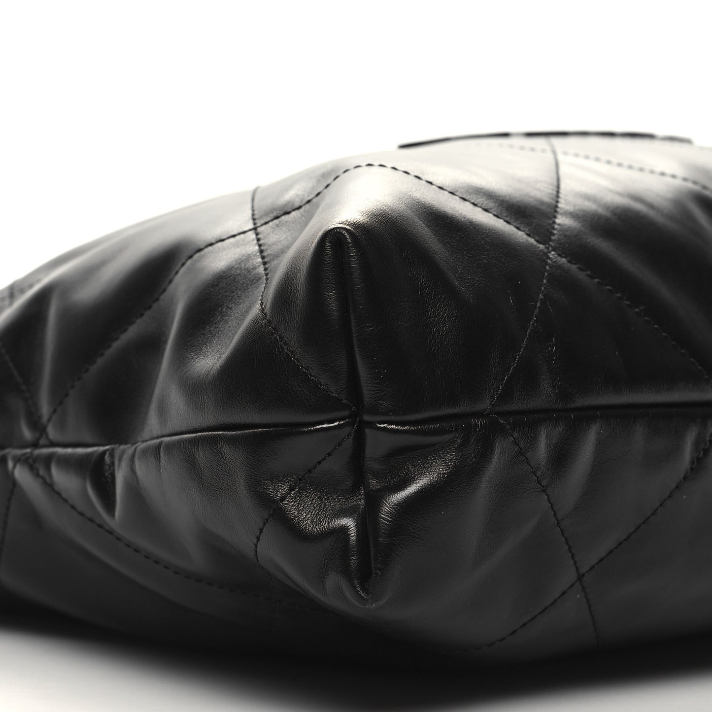 Shiny Calfskin Quilted Chanel 22 So Black