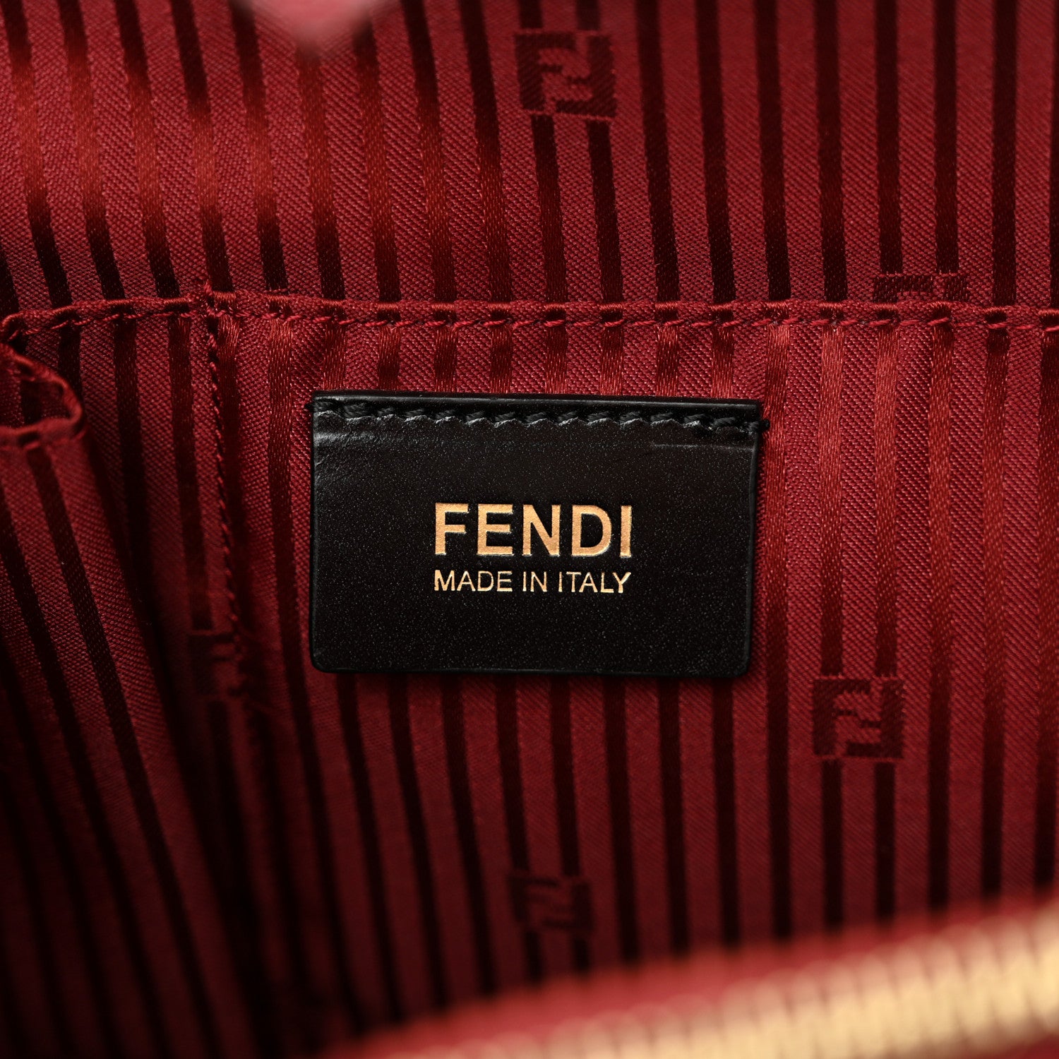 Fendi Vitello Elite Regular 2Jours Tote Rosso Scuro Ciliegia 6 of 13