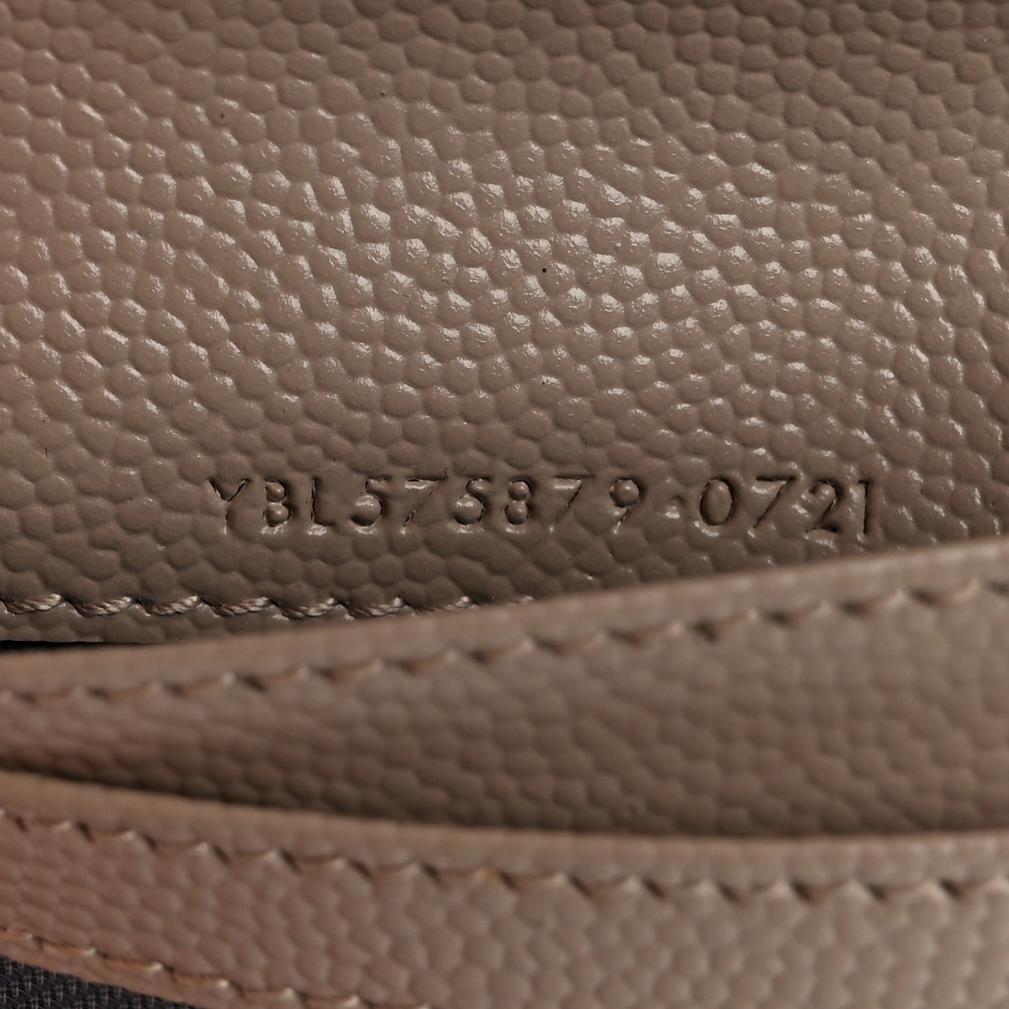 Grain De Poudre Matelasse Chevron Monogram Zipped Card Case Dark Beige