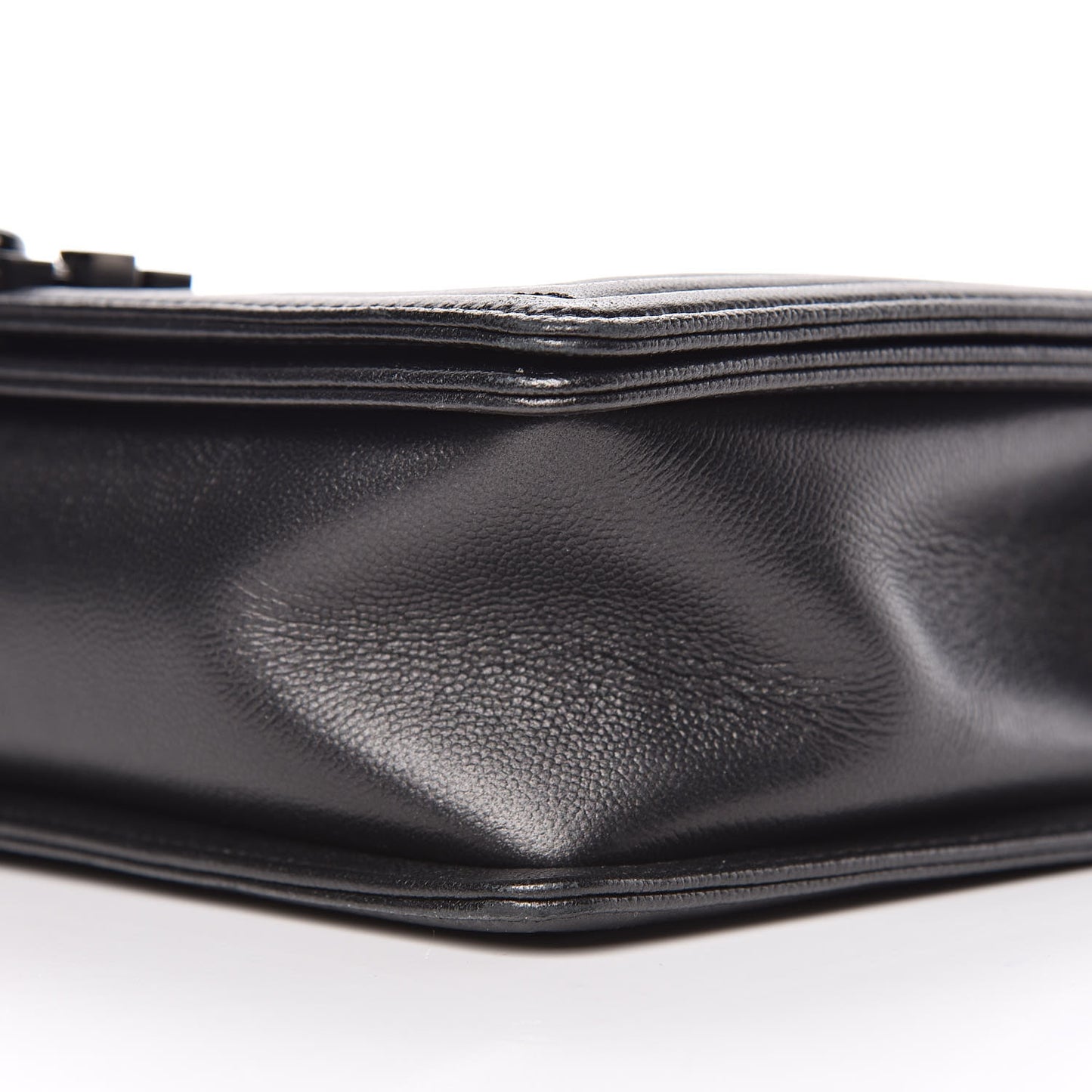 Caviar Quilted New Medium Boy Flap So Black