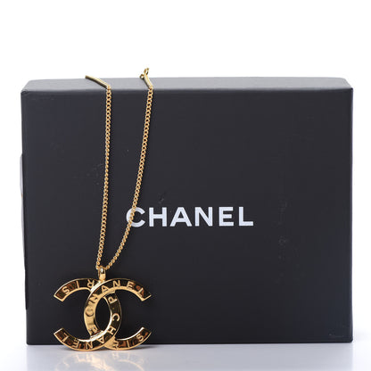 Chanel Metal CC Paris Button Necklace Gold 5 of 5