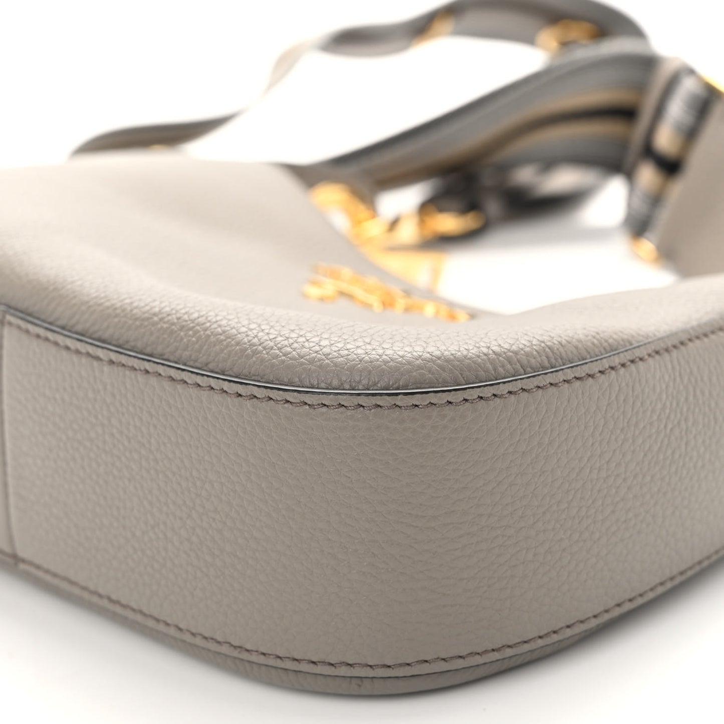 Vitello Phenix Small Zippered Messenger Hobo Argilla