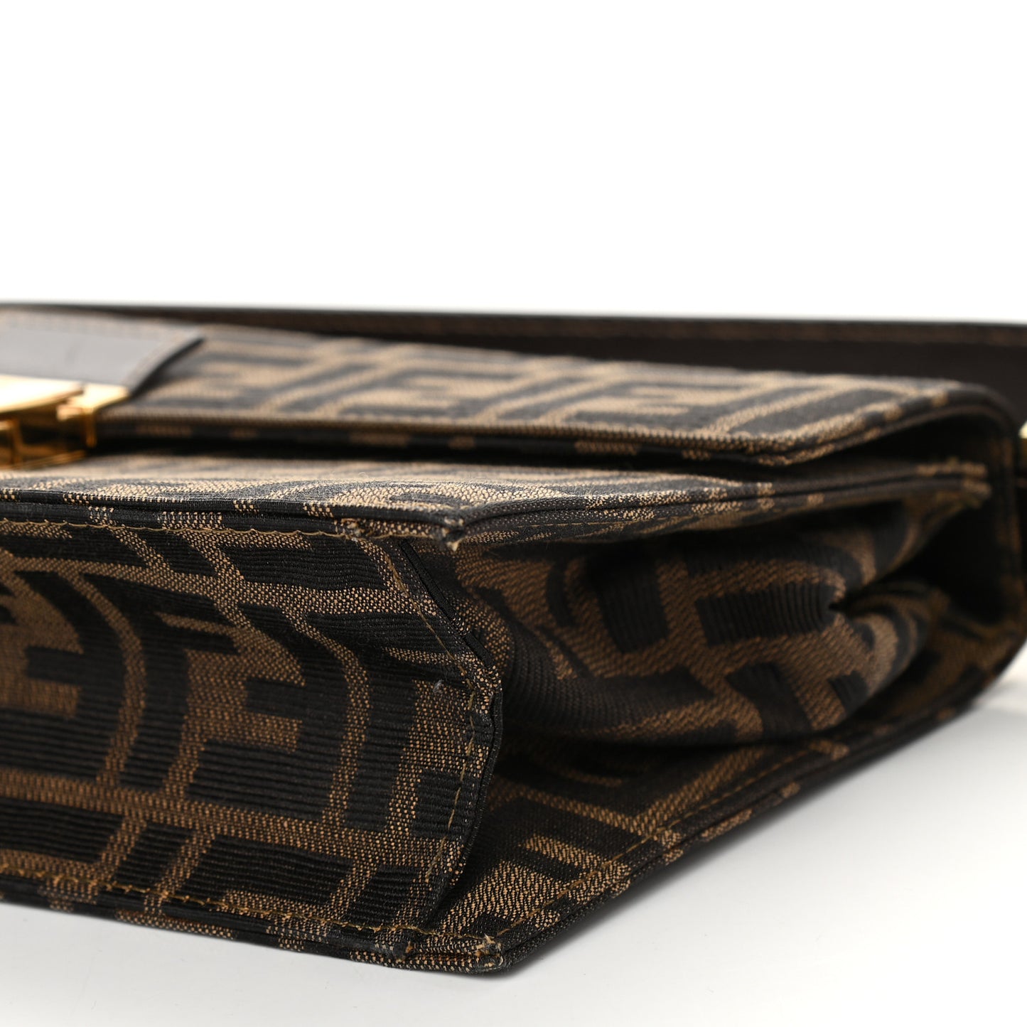 Zucca Calfskin Shoulder Bag Tobacco