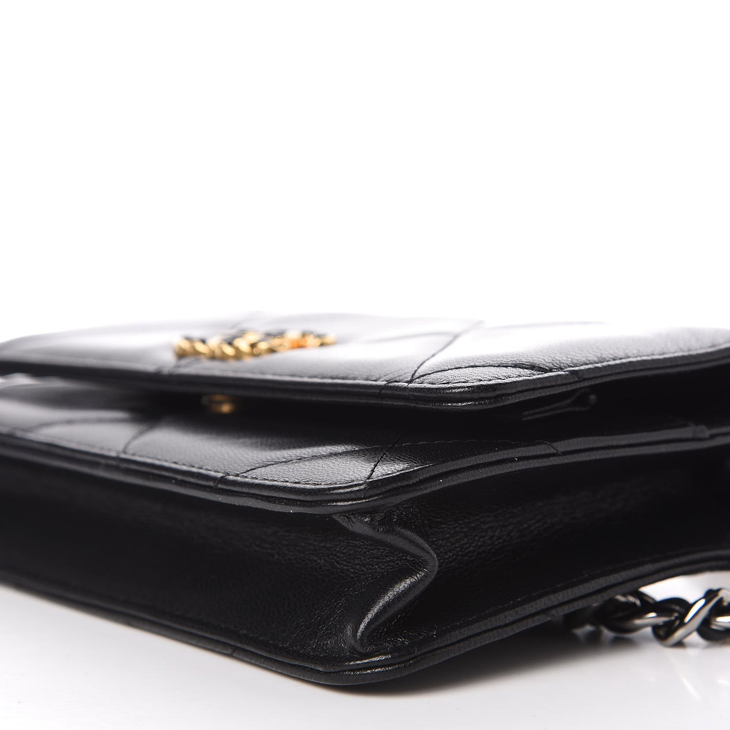 Goatskin Quilted 19 Wallet On Chain WOC Black