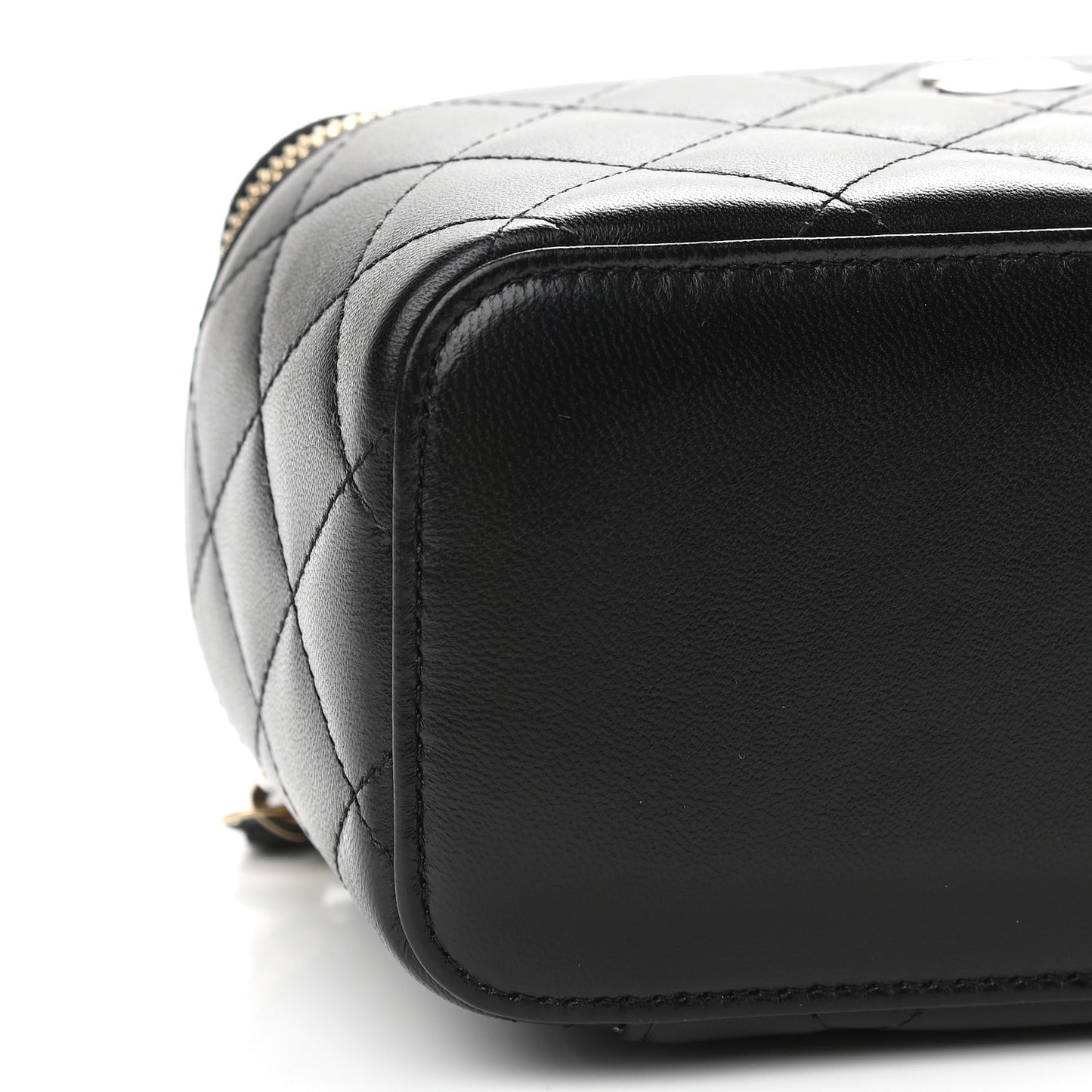 Lambskin Quilted Small Vanity Case With Chain Black