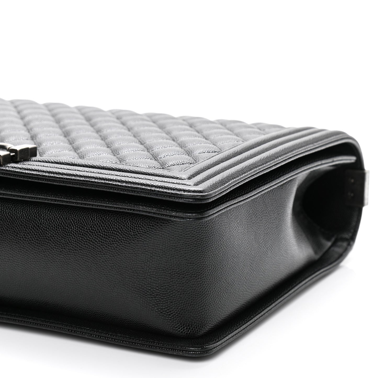 Caviar Quilted Large Boy Flap Black