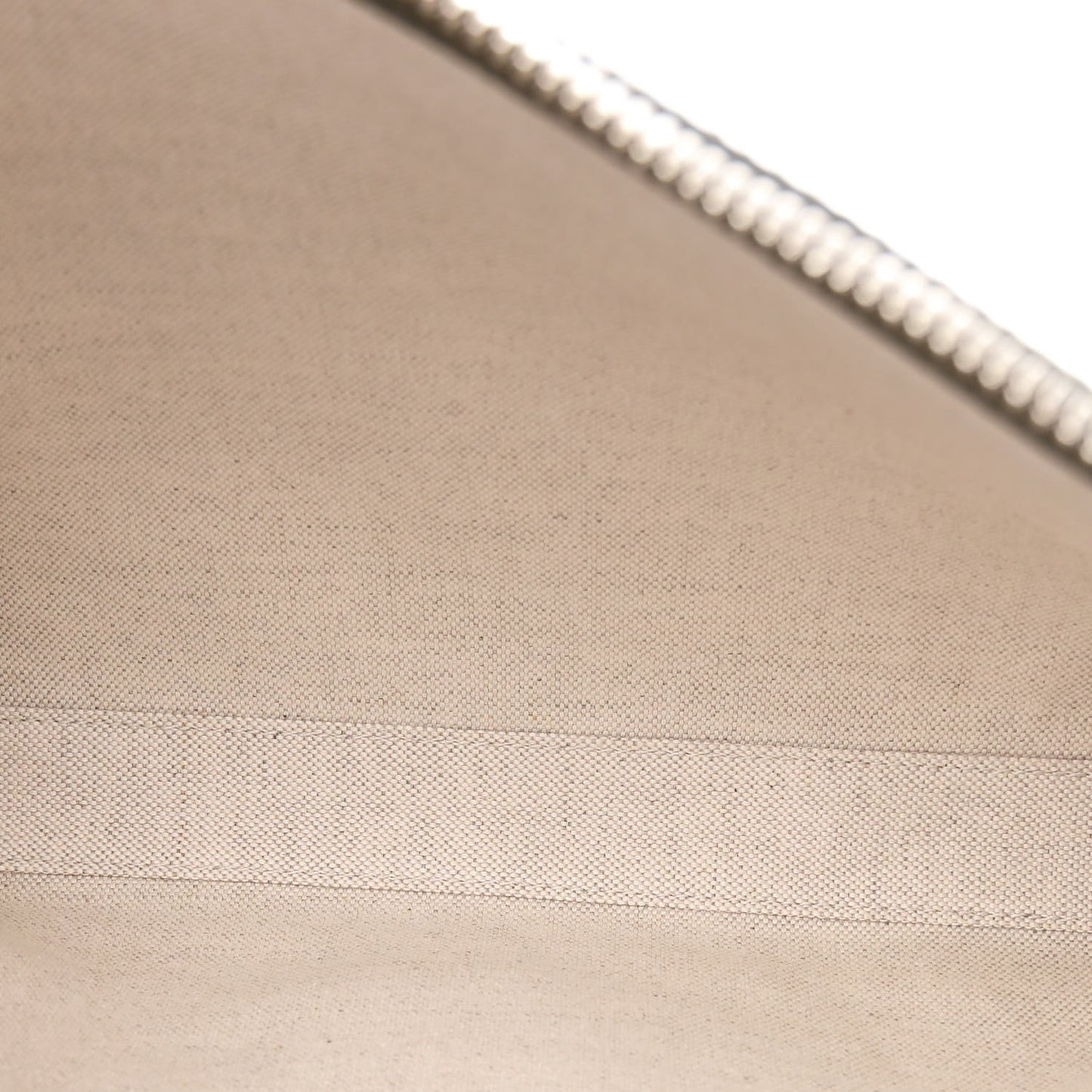 Piuma Calfskin Jumbo GG Embossed Medium Wristlet Messenger Bag Green