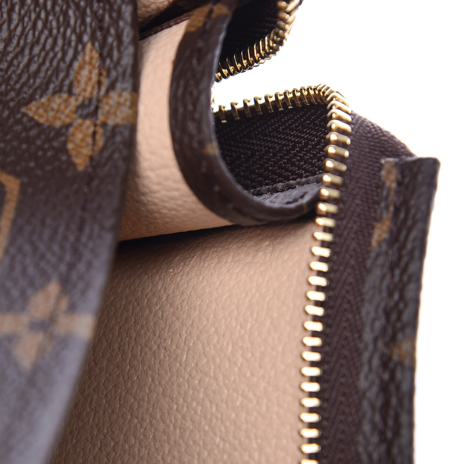 Louis Vuitton Monogram Toiletry Pouch 26 7 of 8