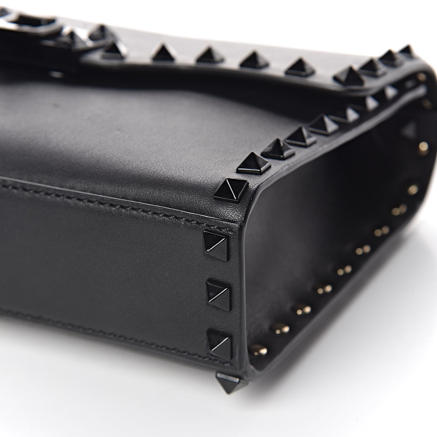 Vitello Monochrome Medium Rockstud Flip Lock Crossbody Bag Black