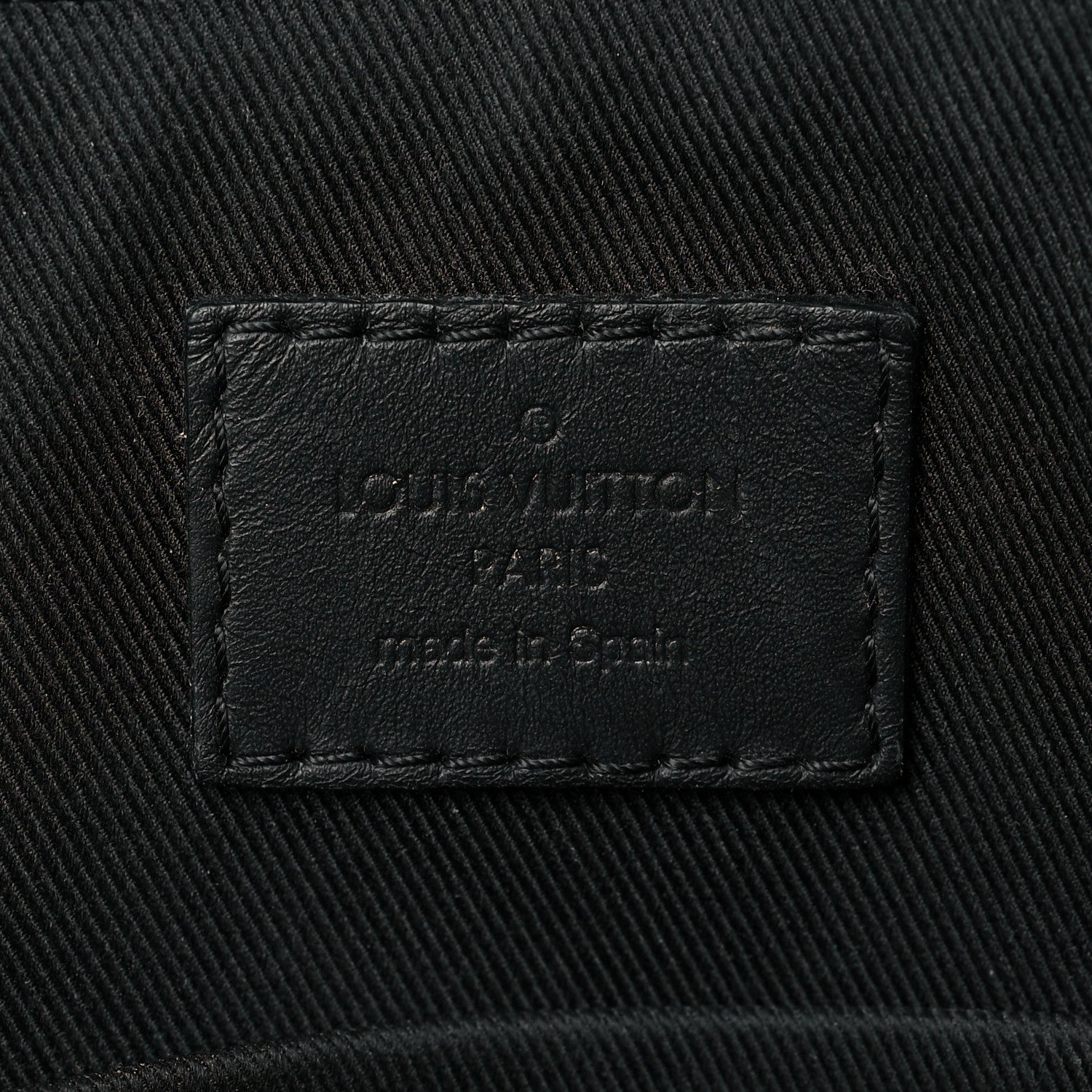 Louis Vuitton Damier Infini Discovery Messenger BB Onyx 5 of 9