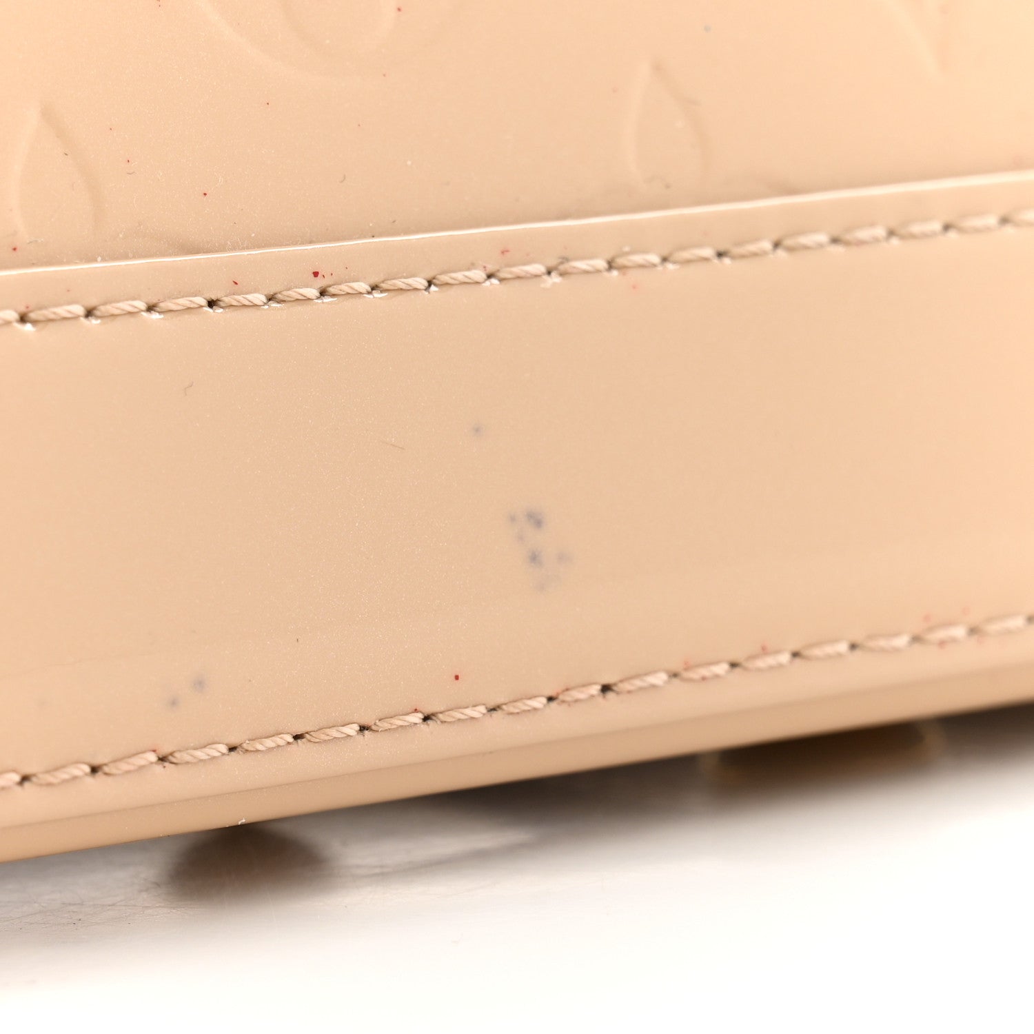 Louis Vuitton Vernis Alma PM Dune 14 of 15