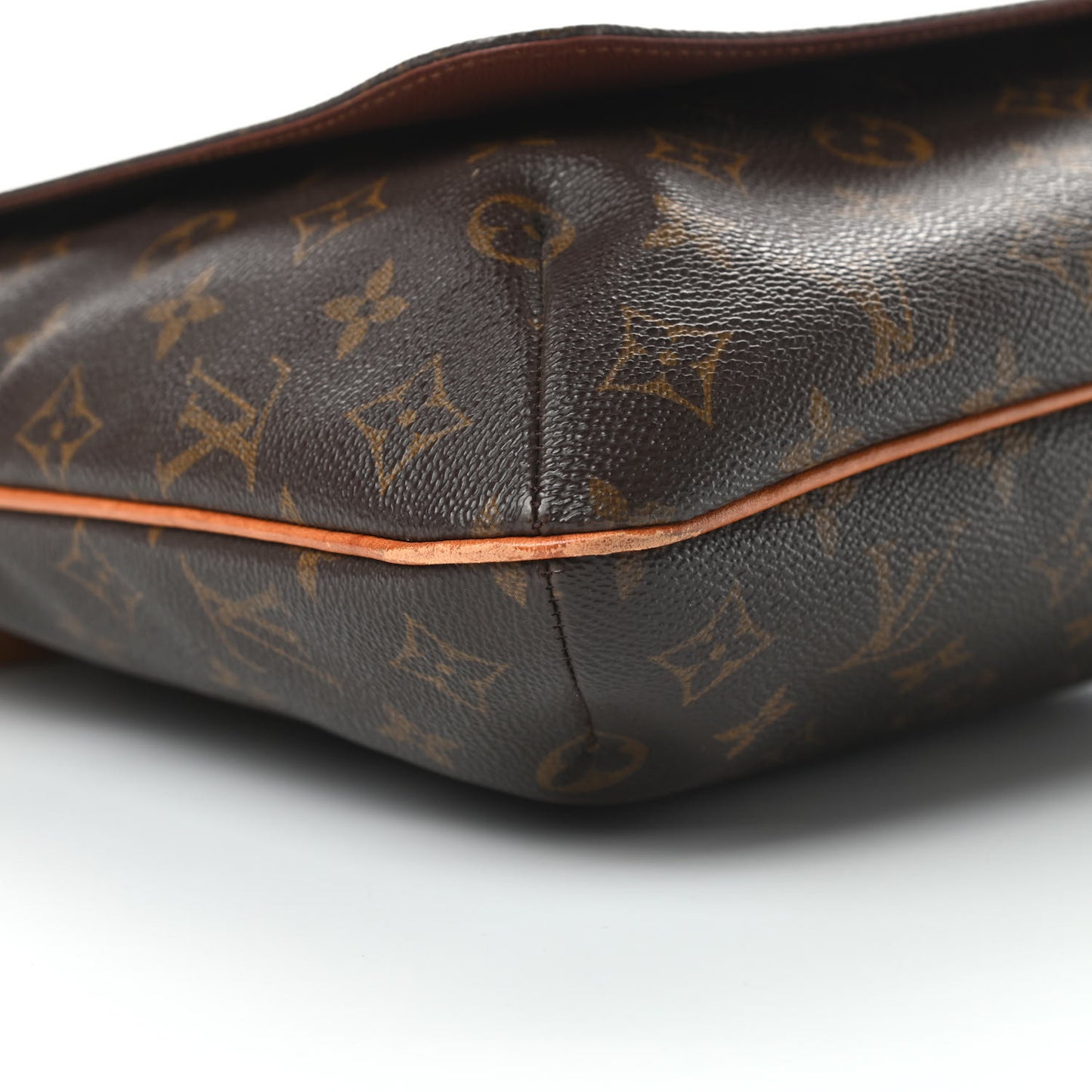 Monogram Musette GM