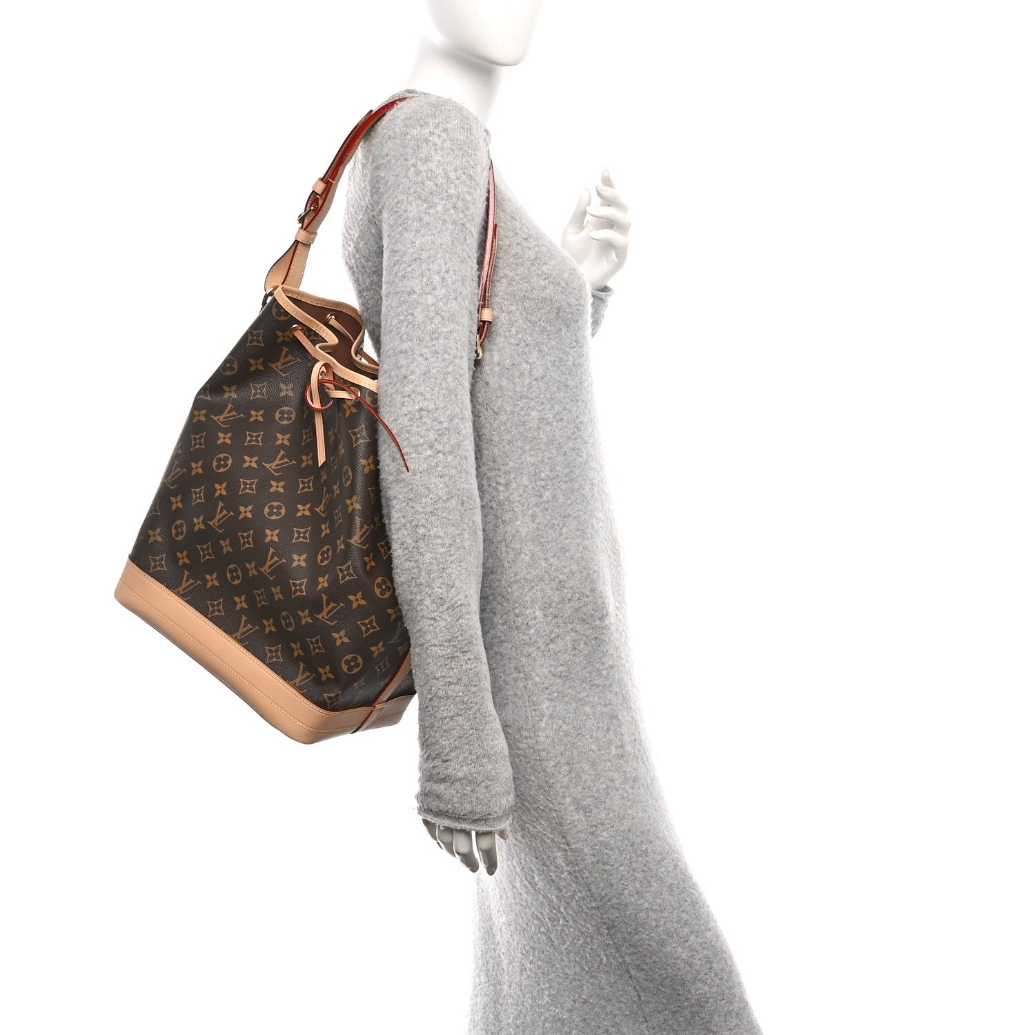 Louis Vuitton Monogram Noe 2 of 10