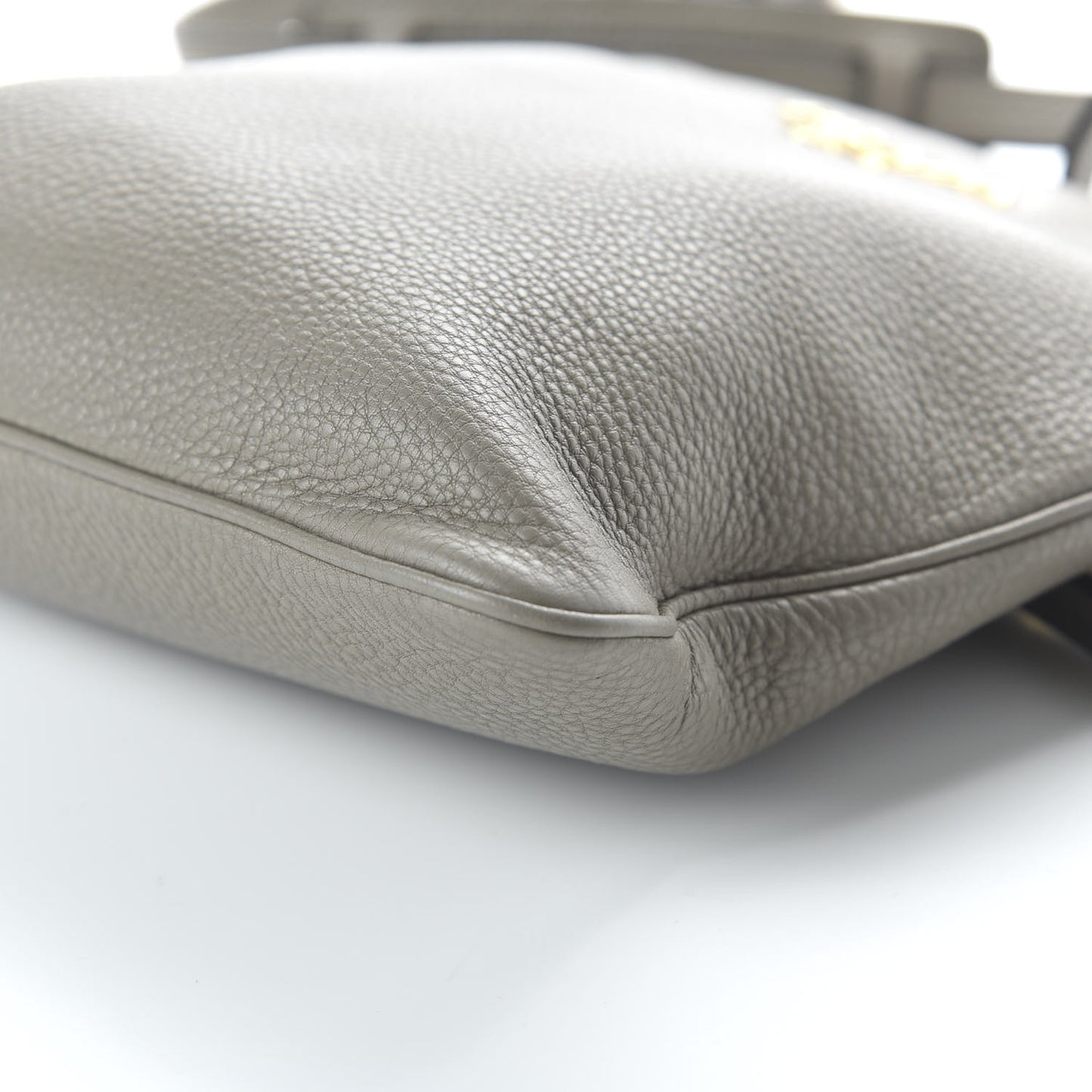 Vitello Daino Crossbody Bag Argilla