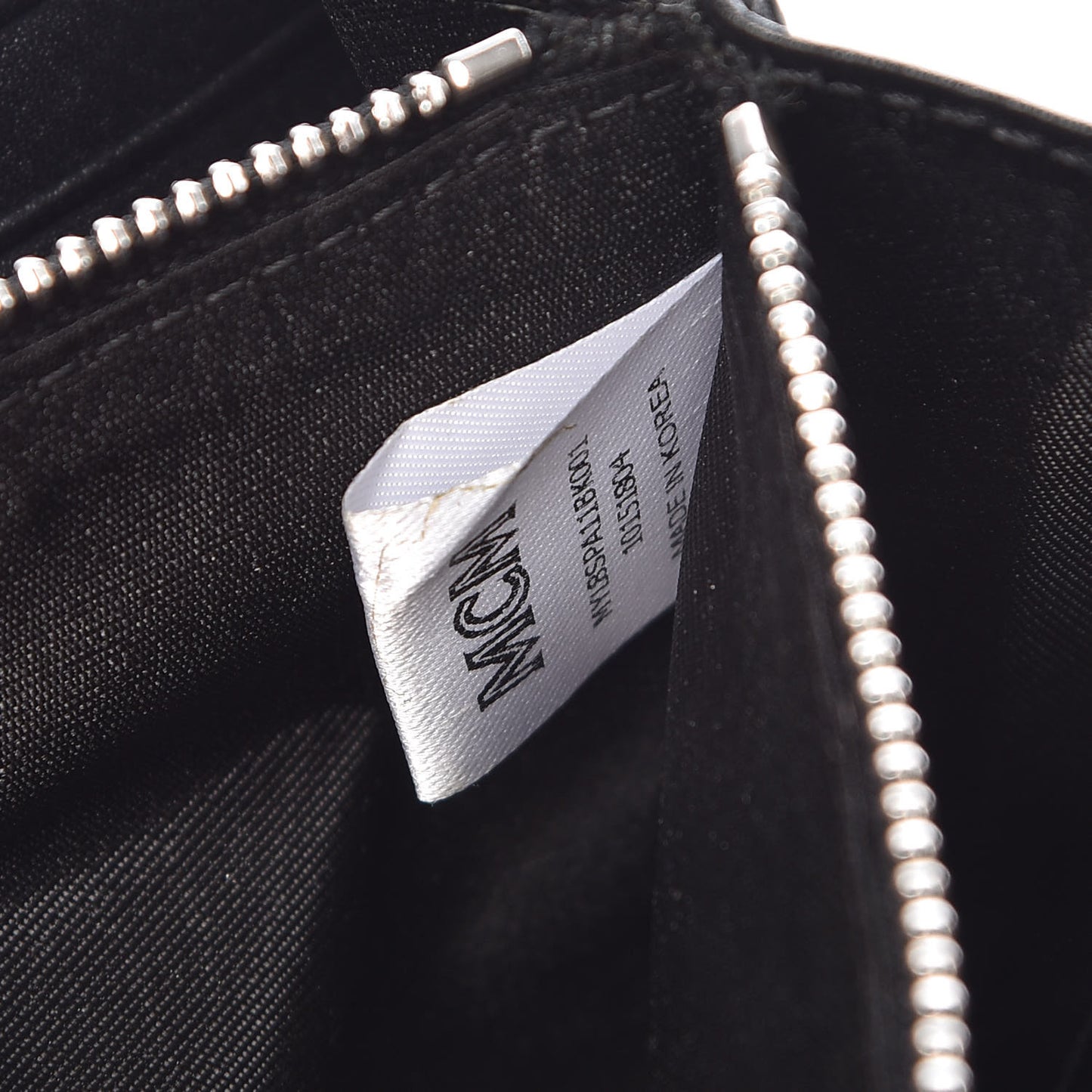 Visetos Large Patricia Wallet On Chain Black