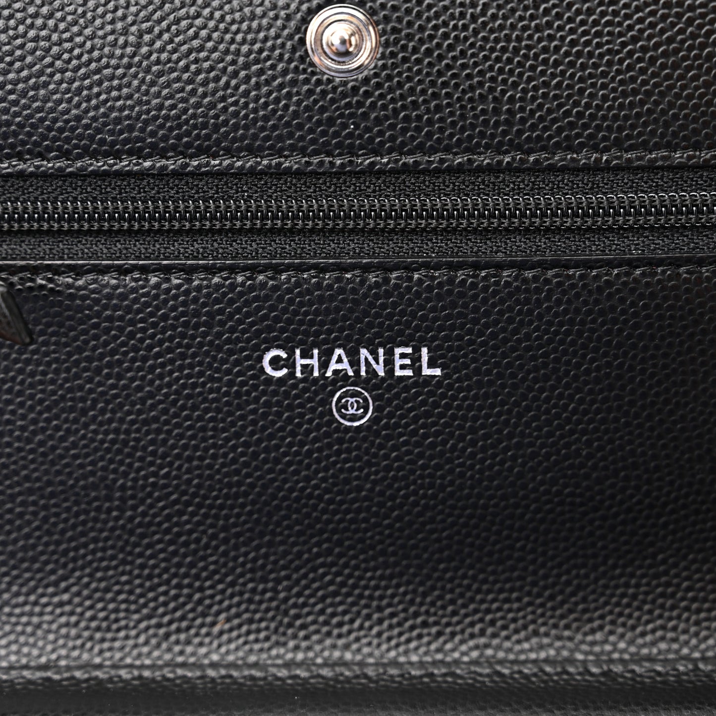 Caviar Chevron Quilted Wallet On Chain WOC Black