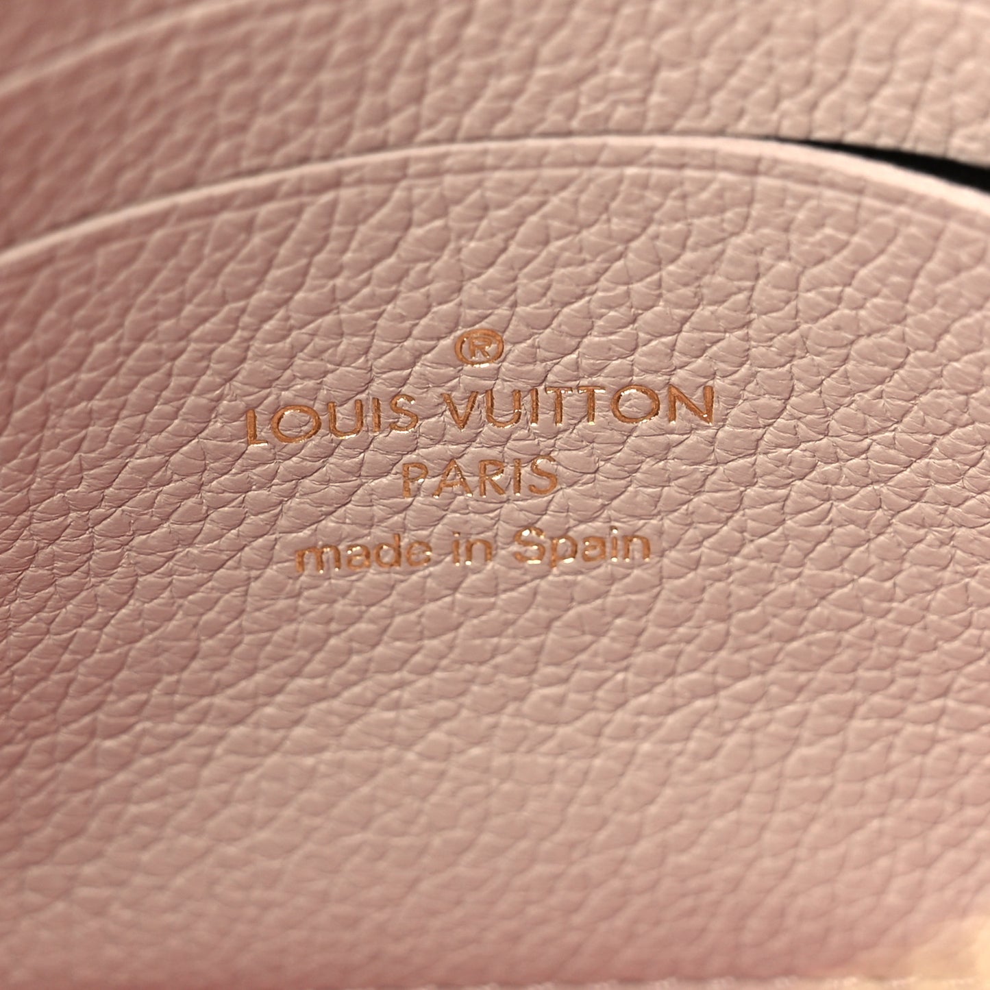 Soft Calfskin My Lockme Chain Pochette Greige