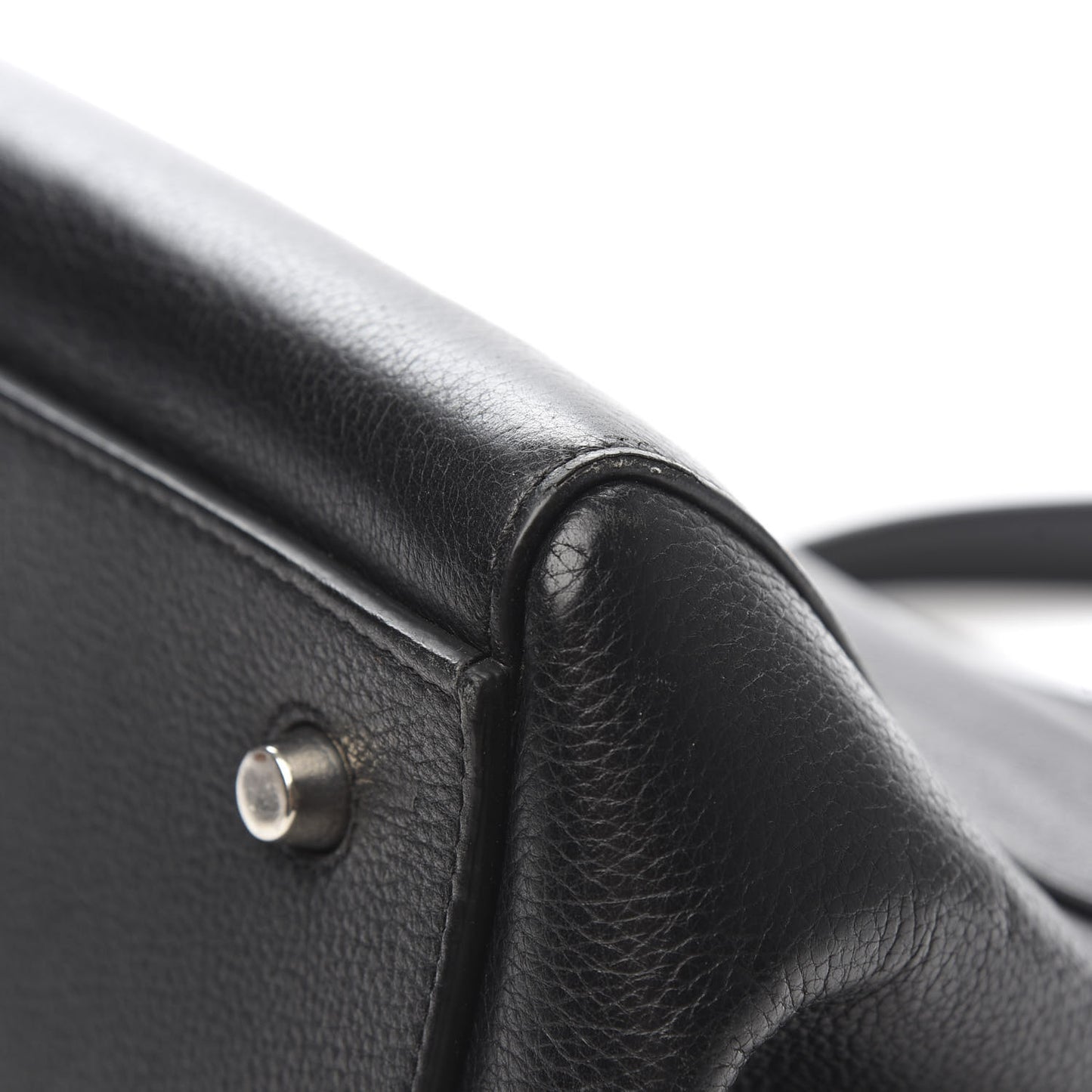 Supple Calfskin Medium Edge Shoulder Bag Black