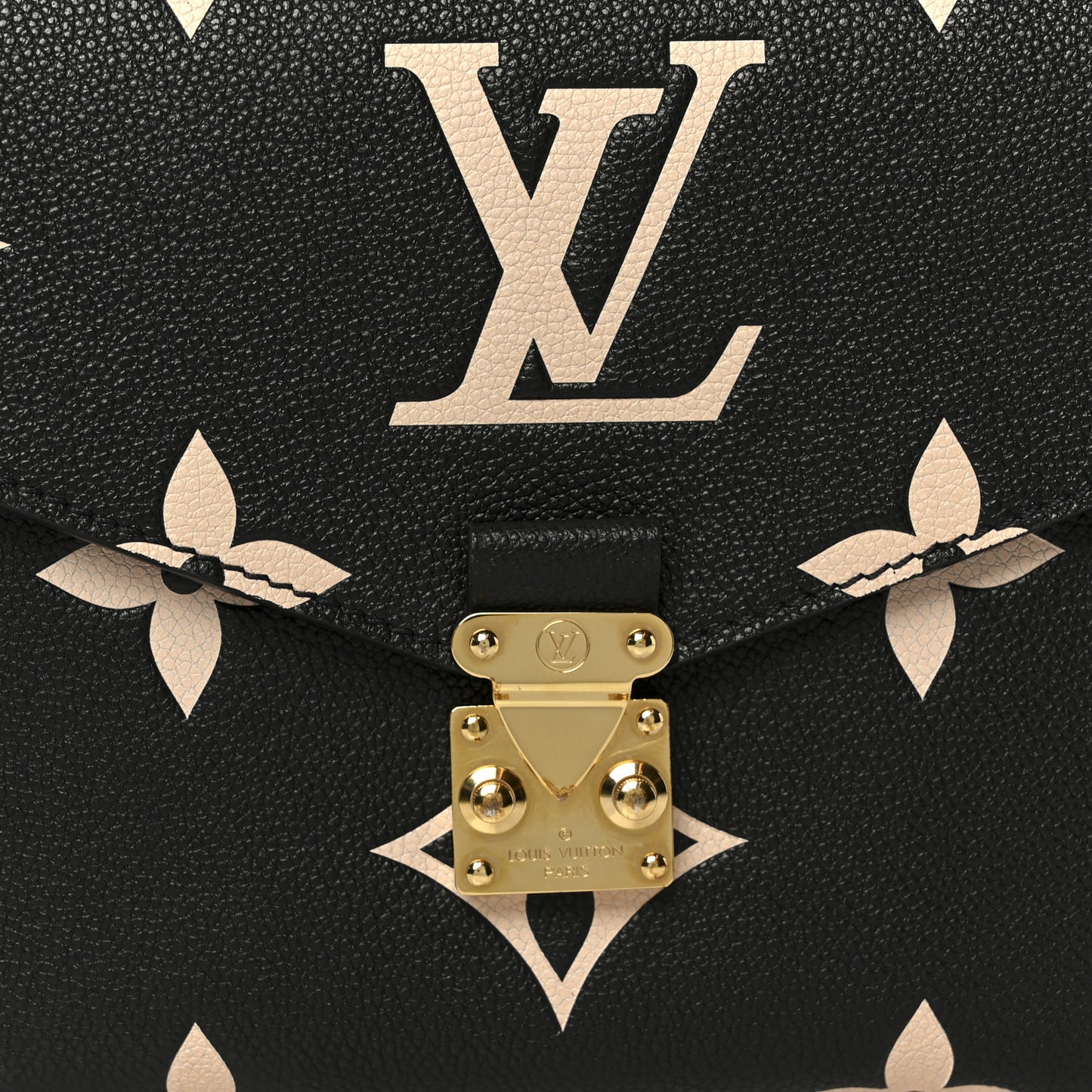 Empreinte Monogram Giant Pochette Metis Black Beige