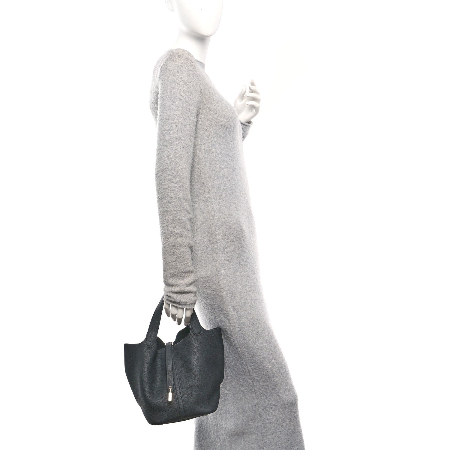 Hermes Taurillon Clemence Picotin Lock 22 MM Black 2 of 10