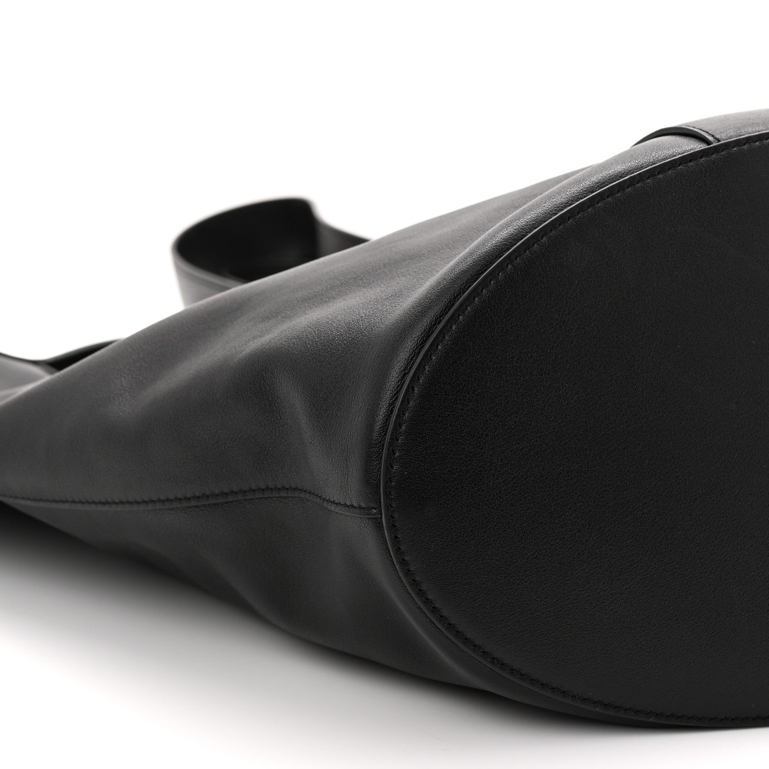 Saint Laurent Santorini Lux Calfskin Y Drawstring Tote Black 9 of 10