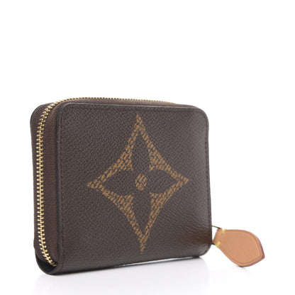 Louis Vuitton Monogram Giant Zippy Coin Purse 2 of 5
