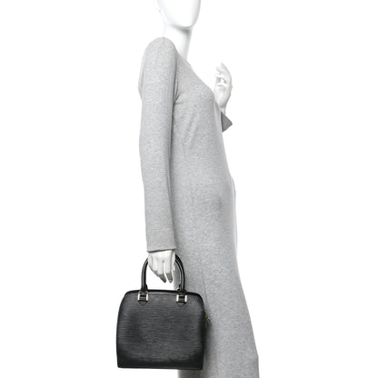 Louis Vuitton Epi Pont-Neuf Black 2 of 9