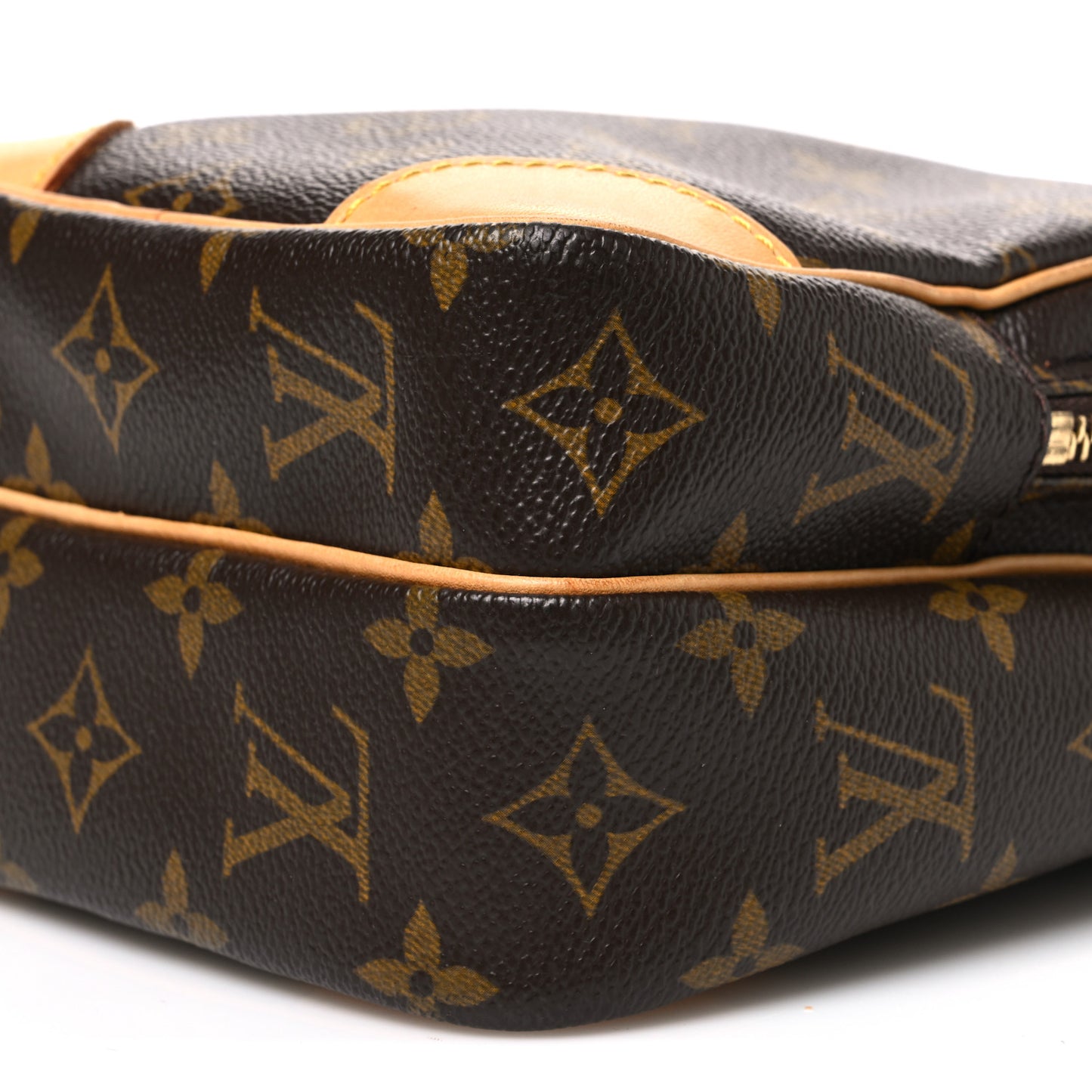 Monogram Amazone