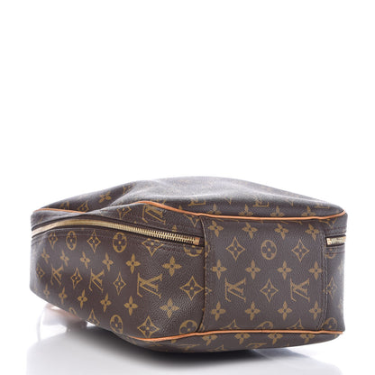 Louis Vuitton Monogram Excursion Shoe Bag 4 of 15