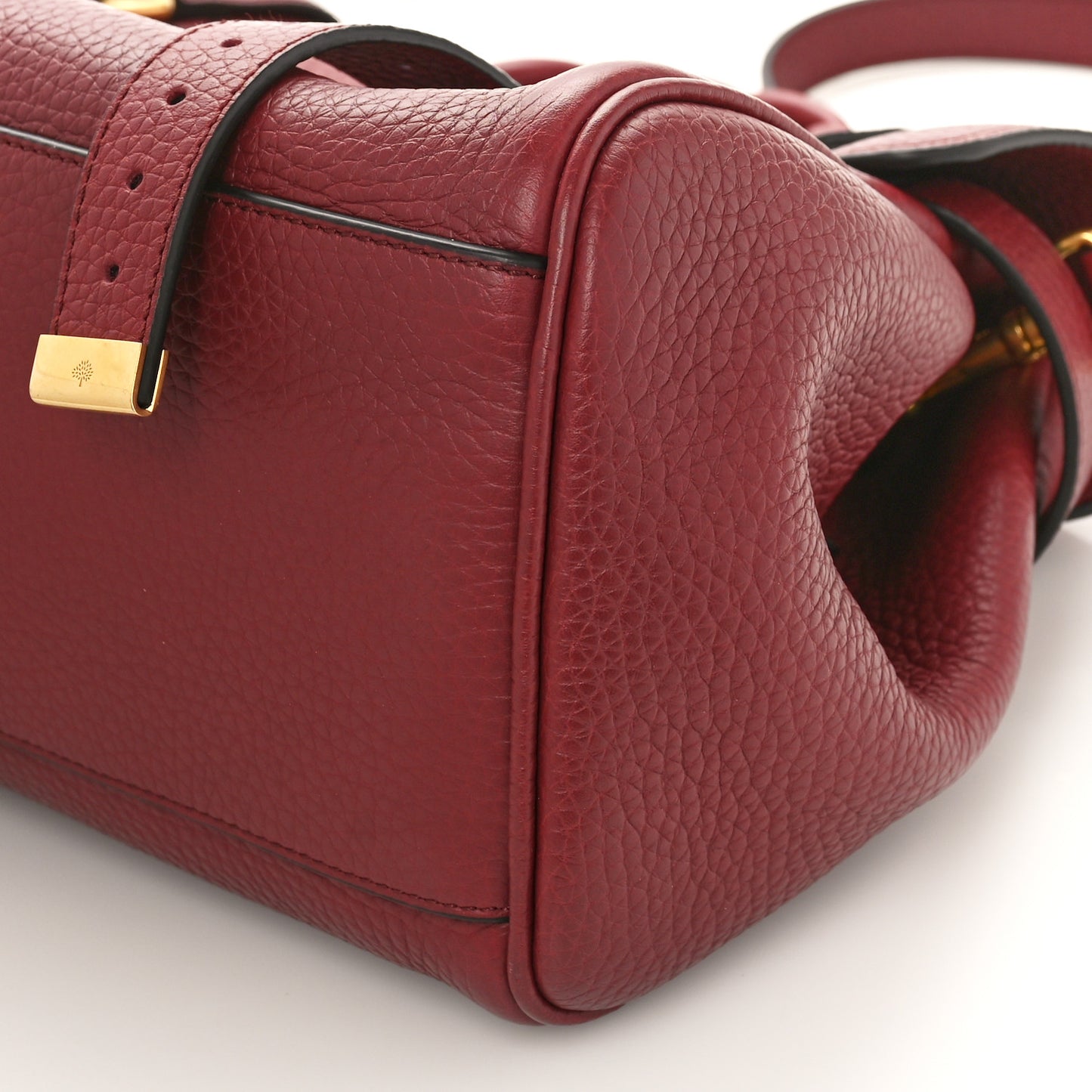 Heavy Grain Medium Alexa Crimson